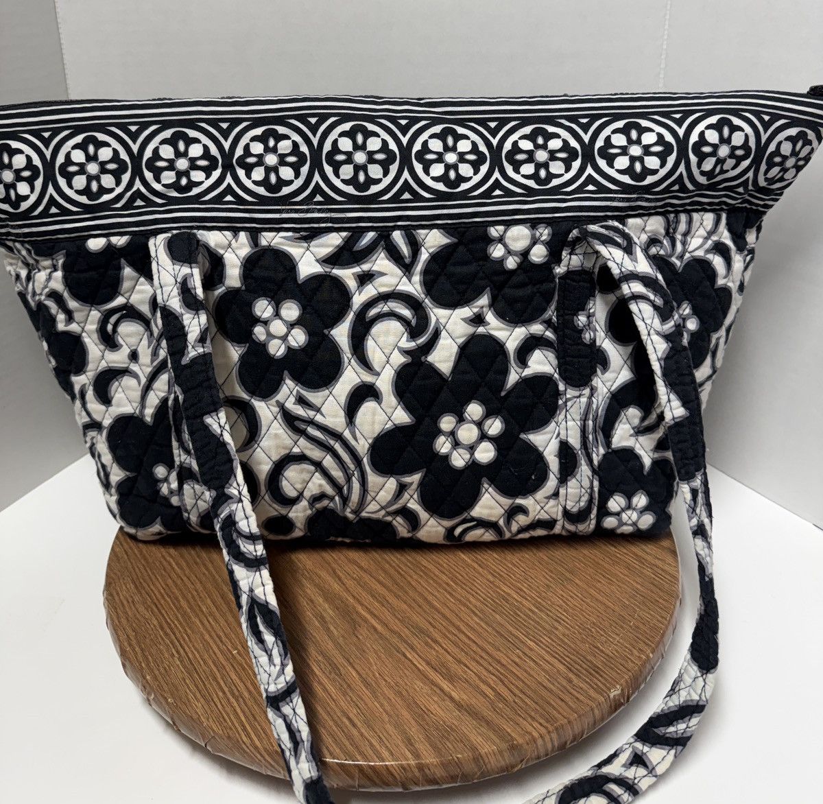 Vera Bradley Vera Bradley Retired Night/Day Black/White Zippered Tote Bag Size ONE SIZE - 6 Thumbnail