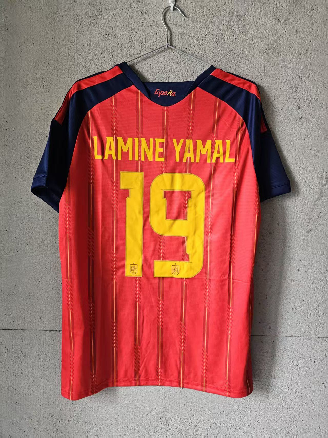 Other 2025 26 Spain #19 Lamine Yamal Jersey Home Size US M / EU 48-50 / 2 - 2 Thumbnail