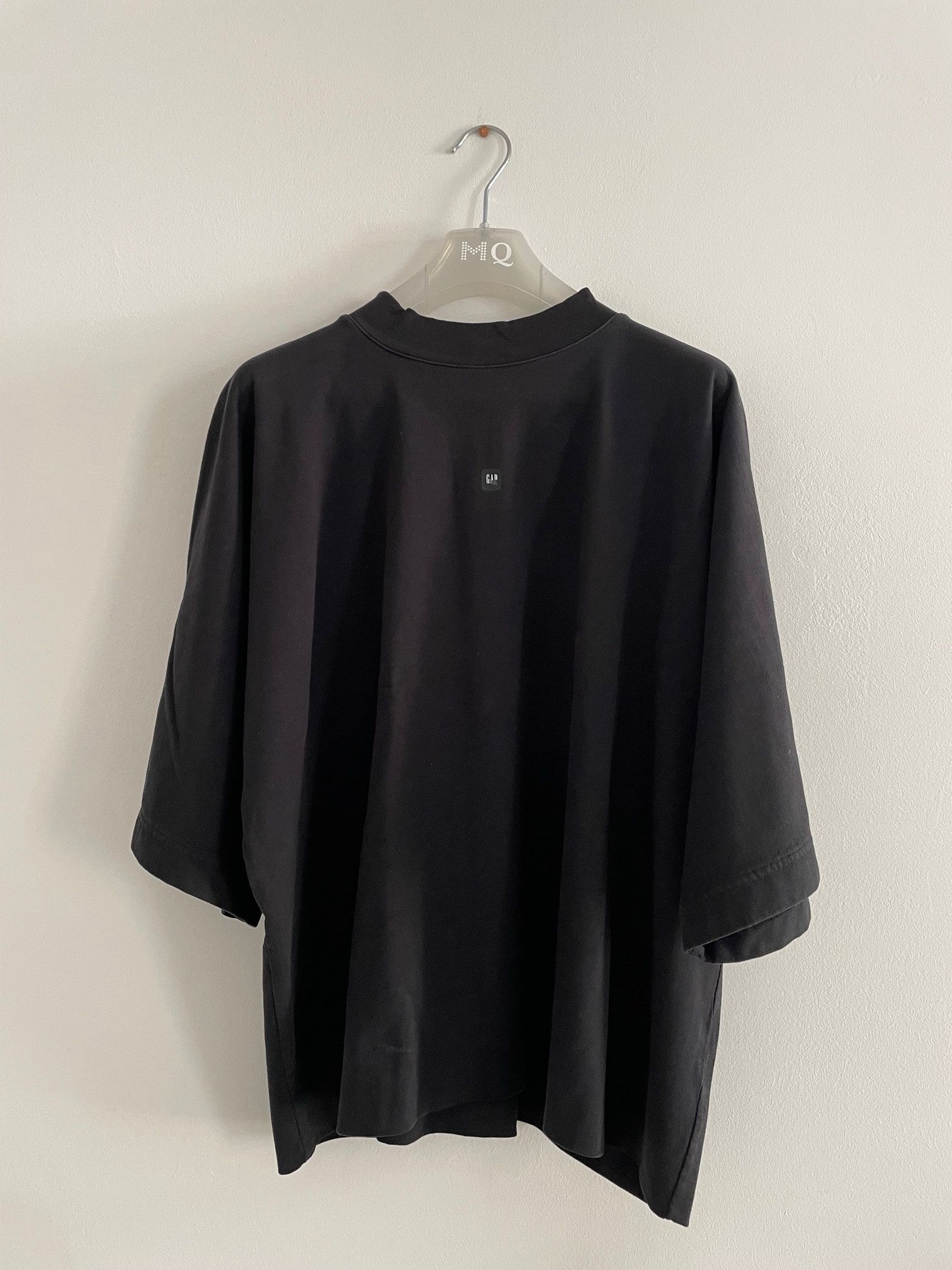 Balenciaga × Gap × Kanye West YZY Gap short sleeve no seam black cotton shirt t-shirt M 48 Size US M / EU 48-50 / 2 - 1 Thumbnail