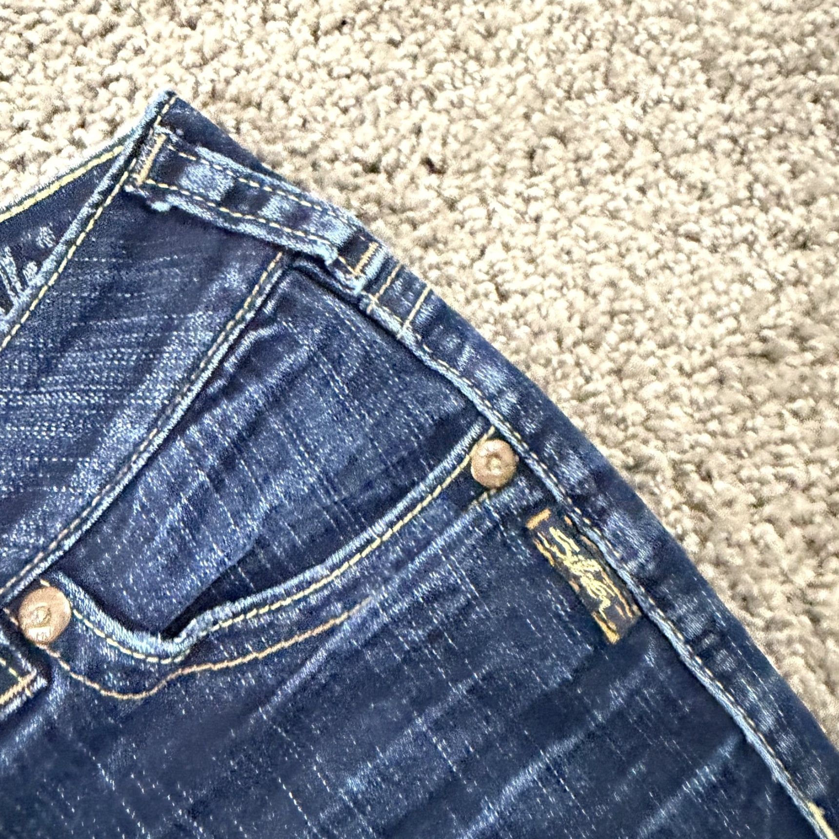 Silver Jeans Women 27 Boot Cut Low Rise Dark Wash Stretch Denim Suki 26x30