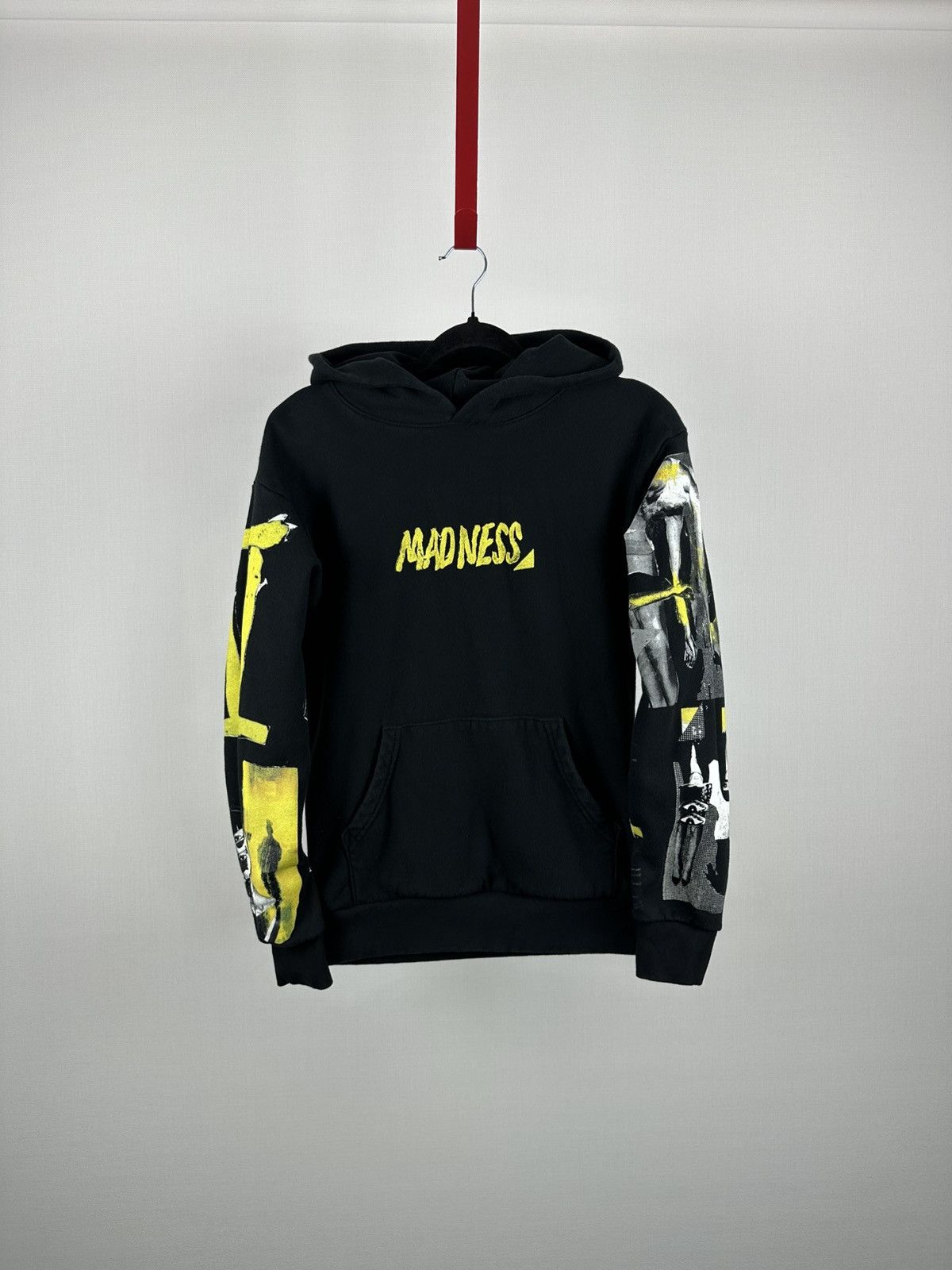 XO NWT2020 THE WEEKND MADNESS XO Collage Logo Pullover Black Size US S / EU 44-46 / 1 - 6 Thumbnail