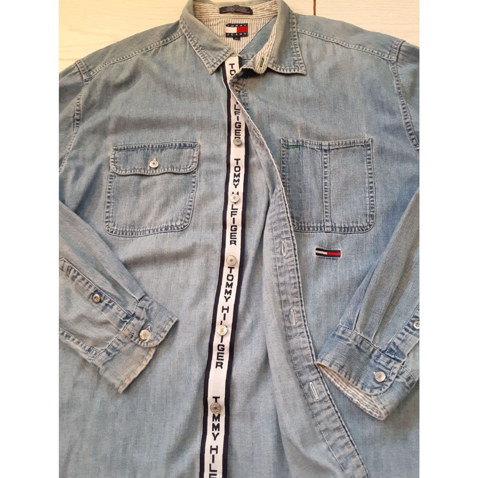 Tommy Hilfiger VINTAGE Tommy Hilfiger Full Metal Button X-Large Blue Jean Shirt with Tommy Strip Shirt Men XL Blue Cotton Canvas Button-Up Long Sleeve Regular Size US XL / EU 56 / 4 - 4 Thumbnail