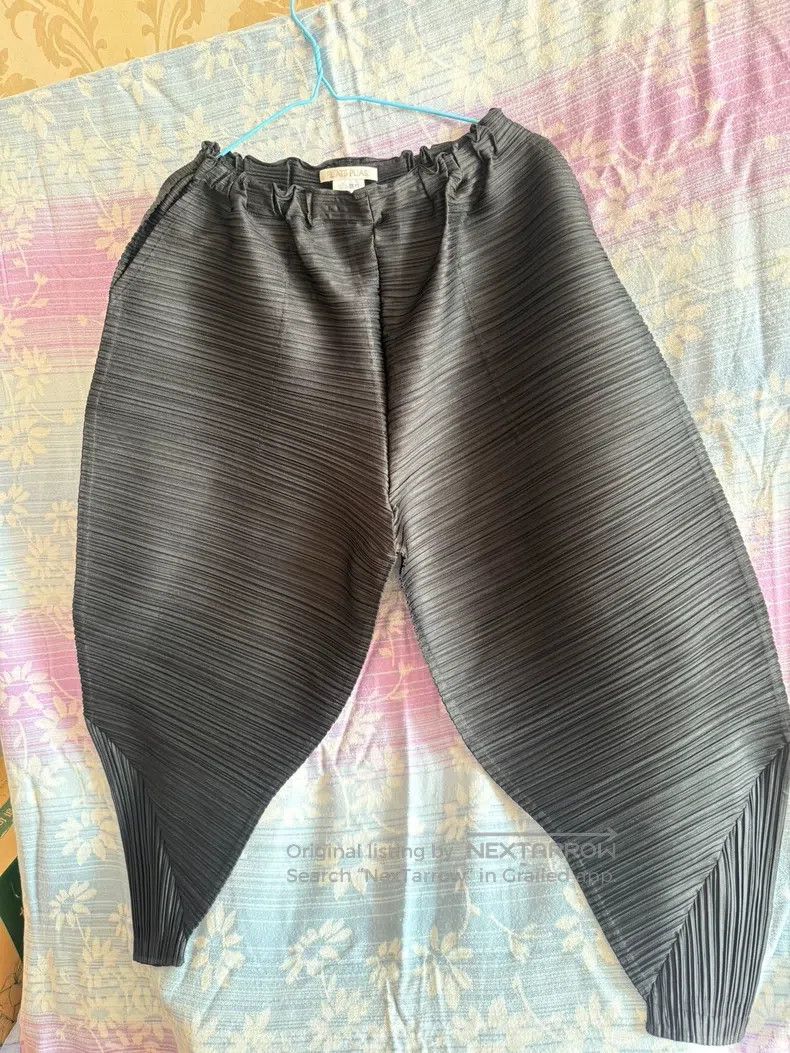 Issey Miyake Issey Miyake size:3 Black Pants Size 22" - 1 Thumbnail