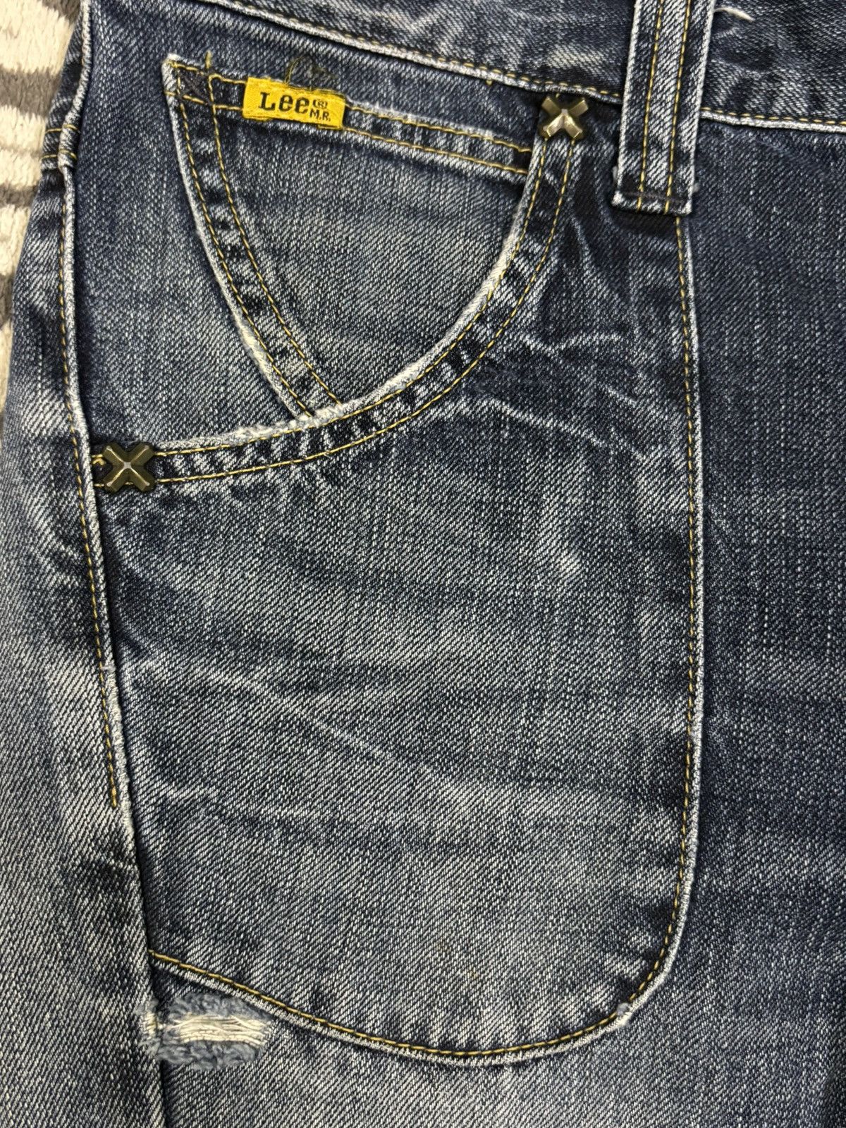 Lee Vintage Lee Riders Twisted Leg Flare Distressed Jeans Size US 32 / EU 48 - 4 Thumbnail