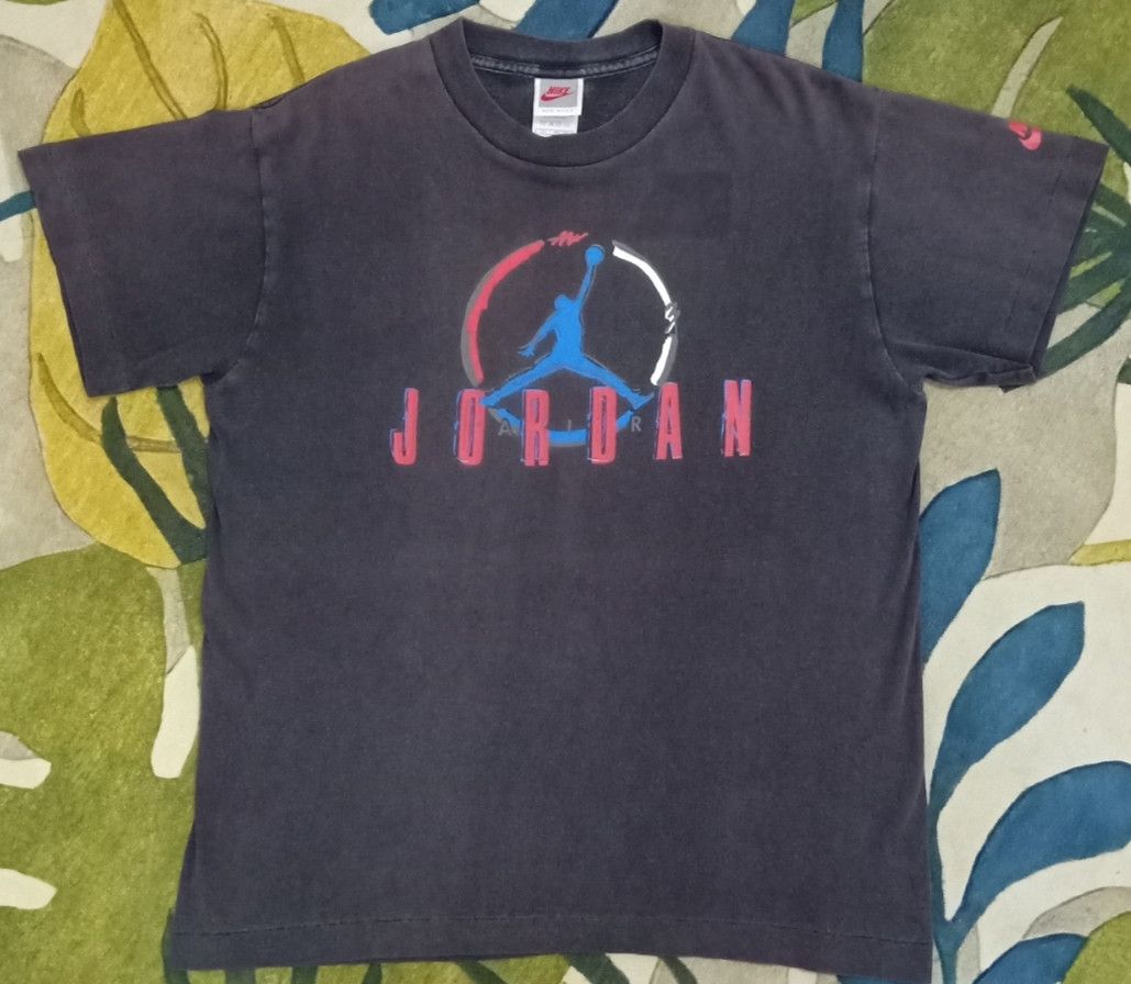 Jordan Brand × Nike × Vintage Vintage 90s NIKE Air Jordan Iconic Logo T-shirt Size US M / EU 48-50 / 2 - 1 Thumbnail