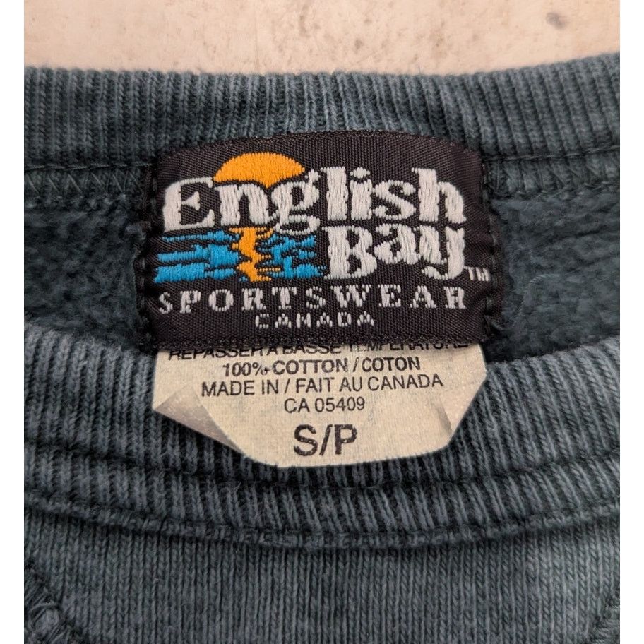 Vintage Vintage First Nations Dream Catcher made in Canada sweater Size US S / EU 44-46 / 1 - 3 Thumbnail