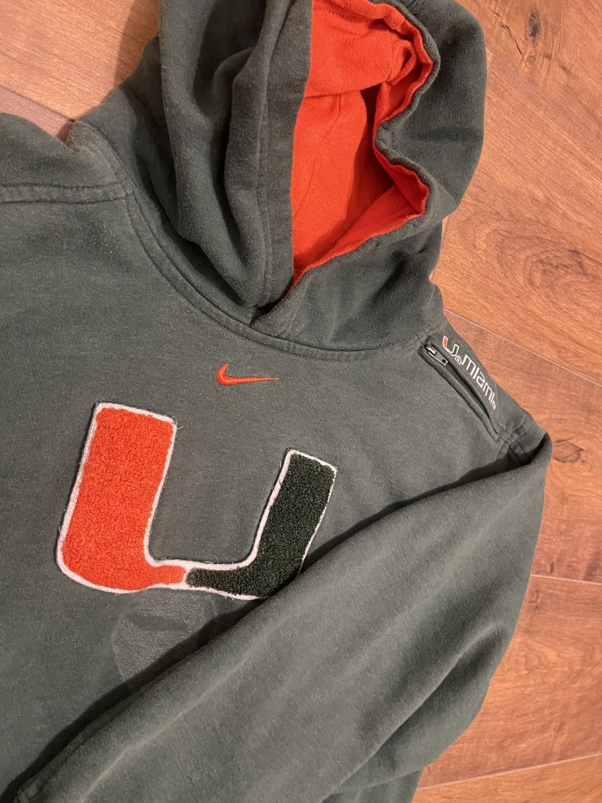 Nike 90s Miami Hurricanes Center Swoosh Nike Hoodie Size US XL / EU 56 / 4 - 2 Thumbnail