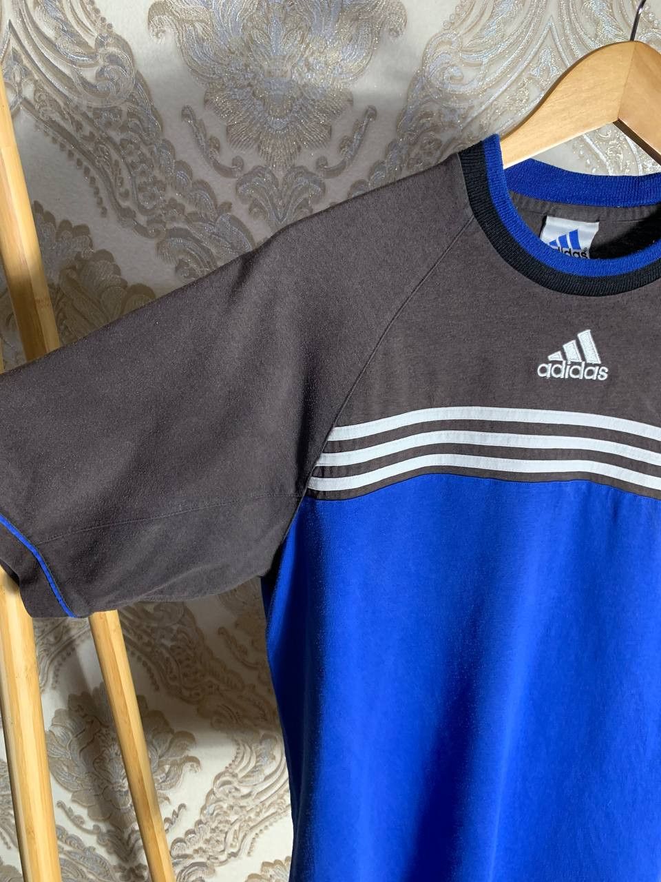 Adidas Vintage Adidas Original Equipment Retro T-shirt Soccer 90s Size US M / EU 48-50 / 2 - 3 Thumbnail