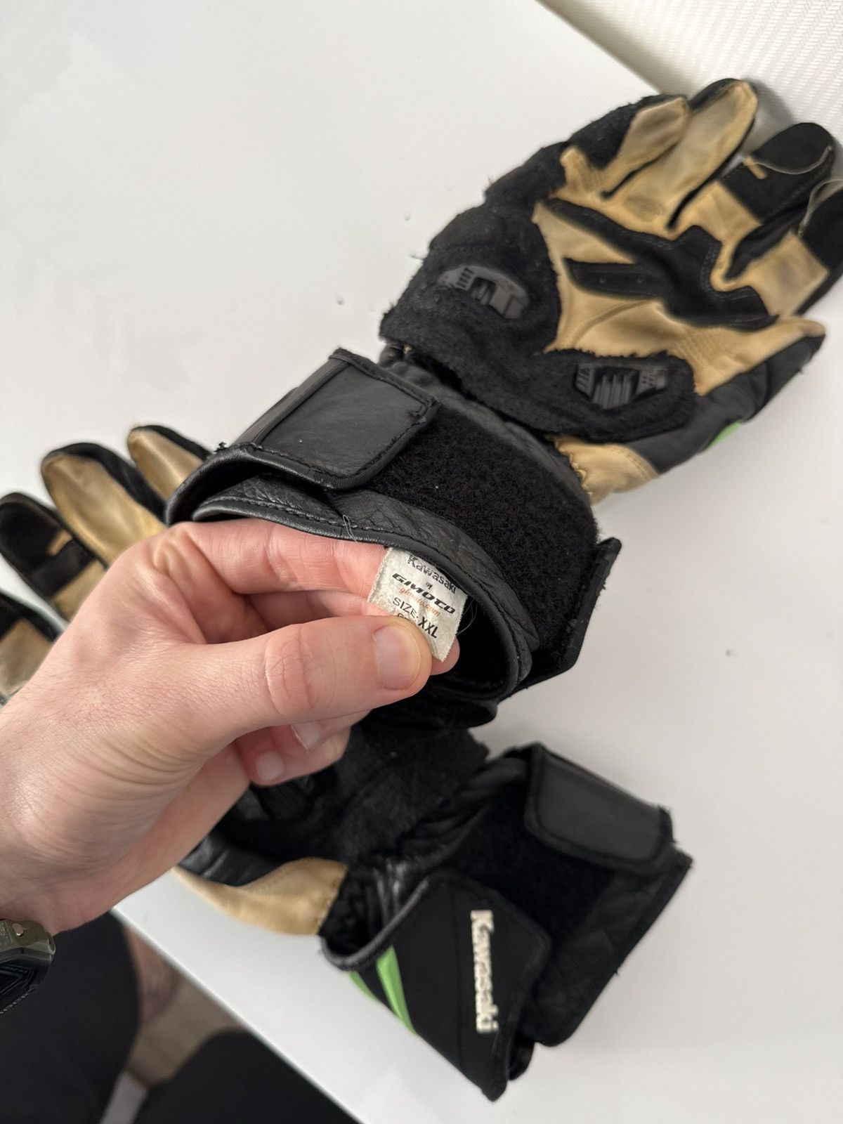 Japanese Brand Kawasaki Y2K Ninja Moto Racing Leather Hype Gloves Size ONE SIZE - 8 Thumbnail