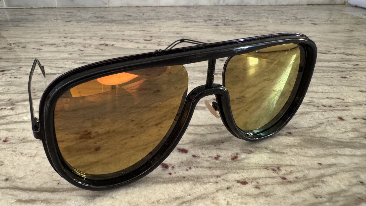 Fendi Gold Mirrored Fendi Sunglasses Size ONE SIZE - 2 Thumbnail