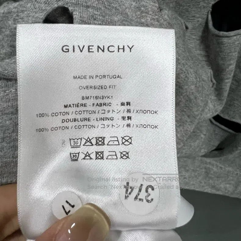 Givenchy Givenchy Big destroyed logo fake two-piece short-sleeve Size US M / EU 48-50 / 2 - 3 Thumbnail