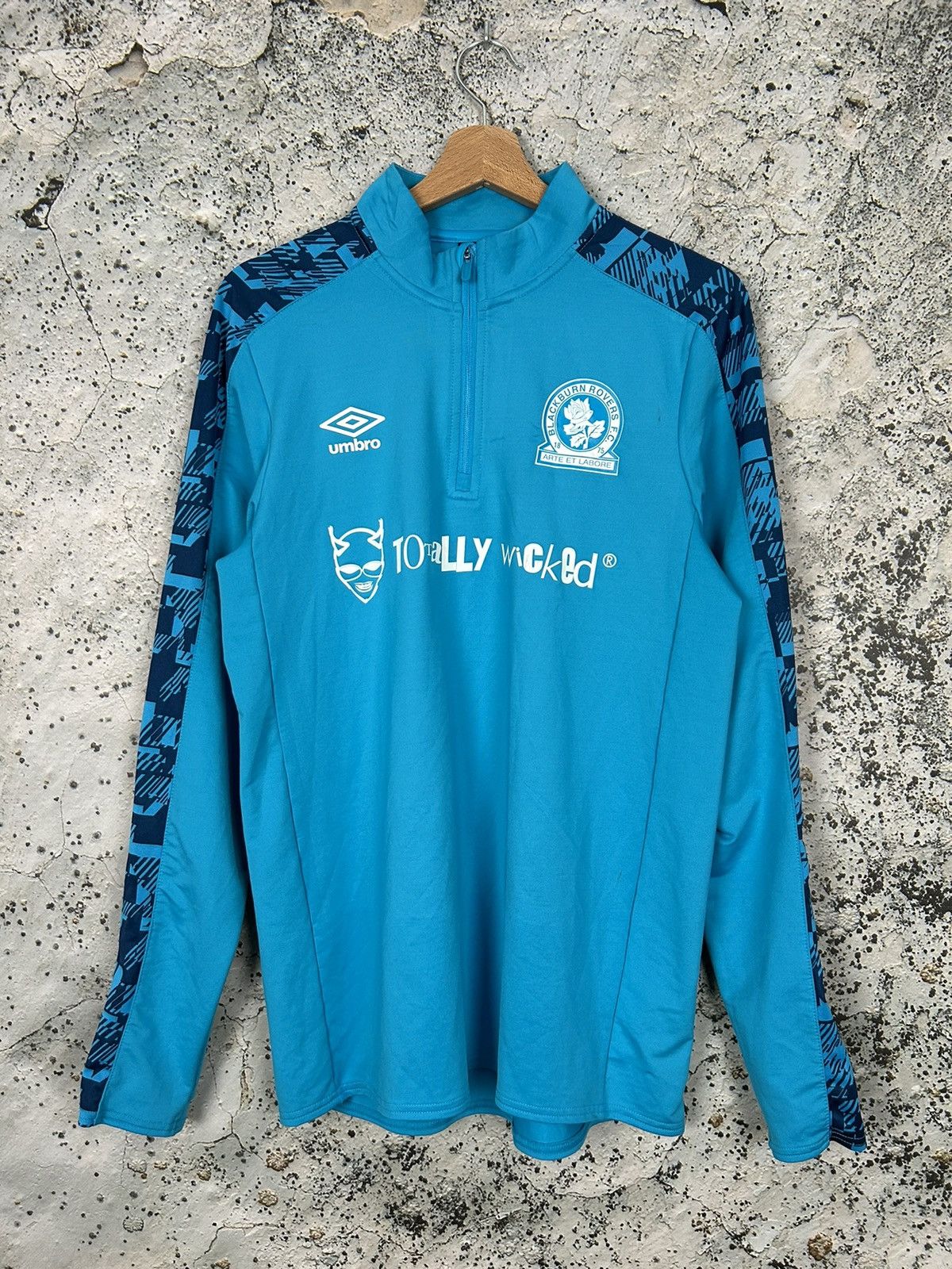 Umbro Blackburn Rovers FC Umbro Soccer Jersey Football Size US M / EU 48-50 / 2 - 1 Thumbnail