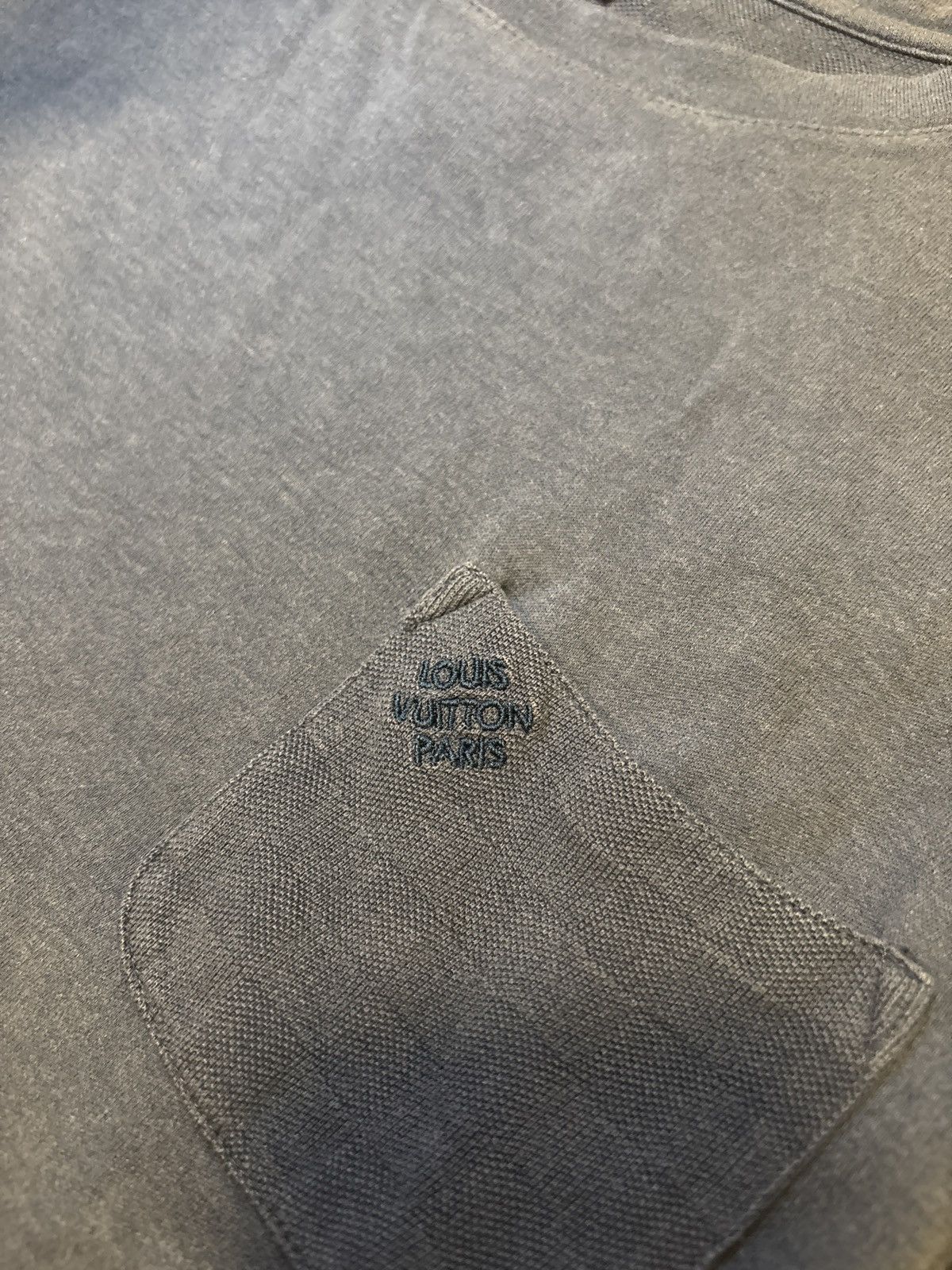 Louis Vuitton Louis Vuitton Tee Size US L / EU 52-54 / 3 - 5 Thumbnail