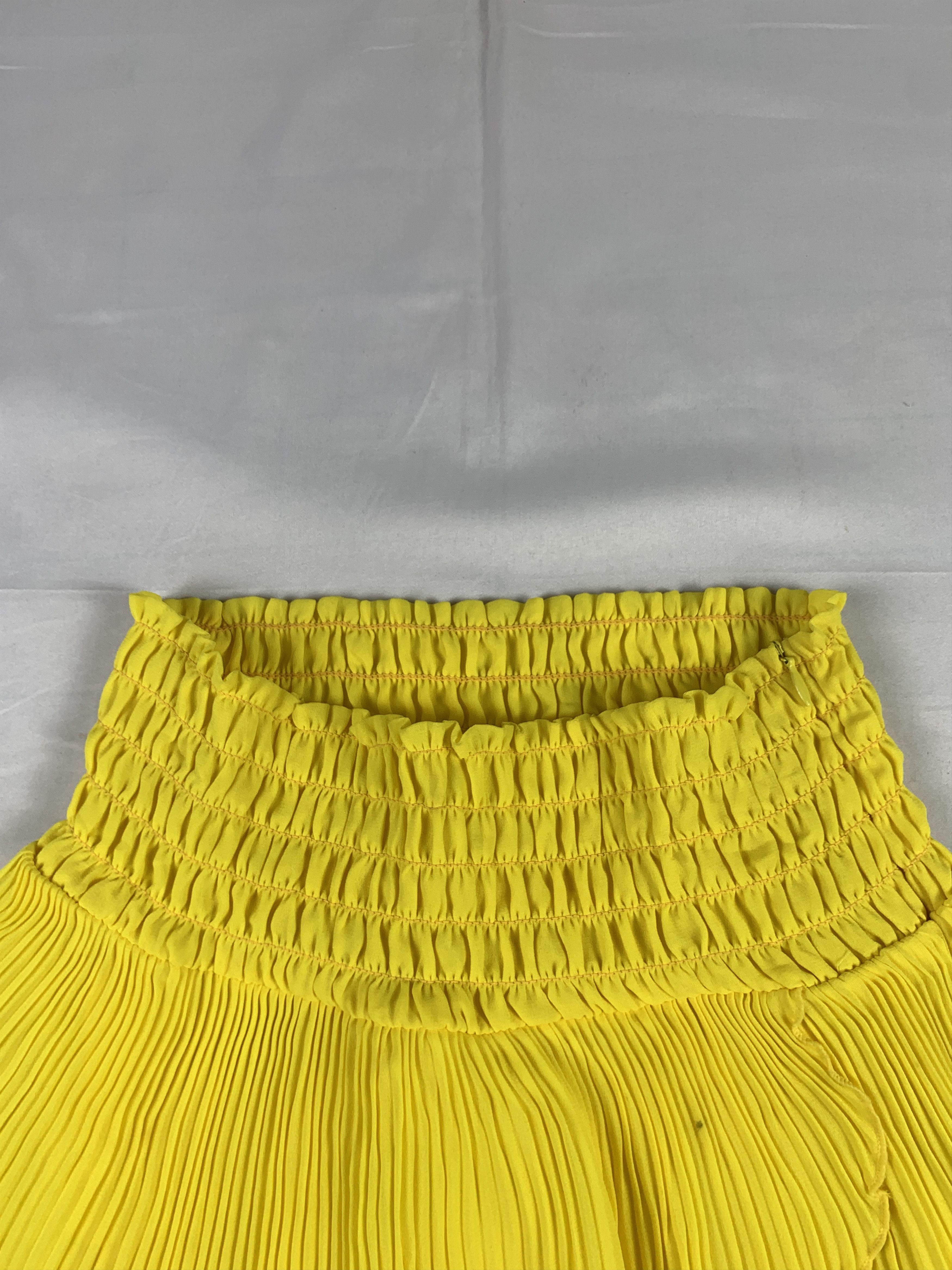 Lip Service Lip Service Yellow Pleated Trim Mini Skirt (26-29) Size 26" / US 2 / IT 38 - 4 Thumbnail