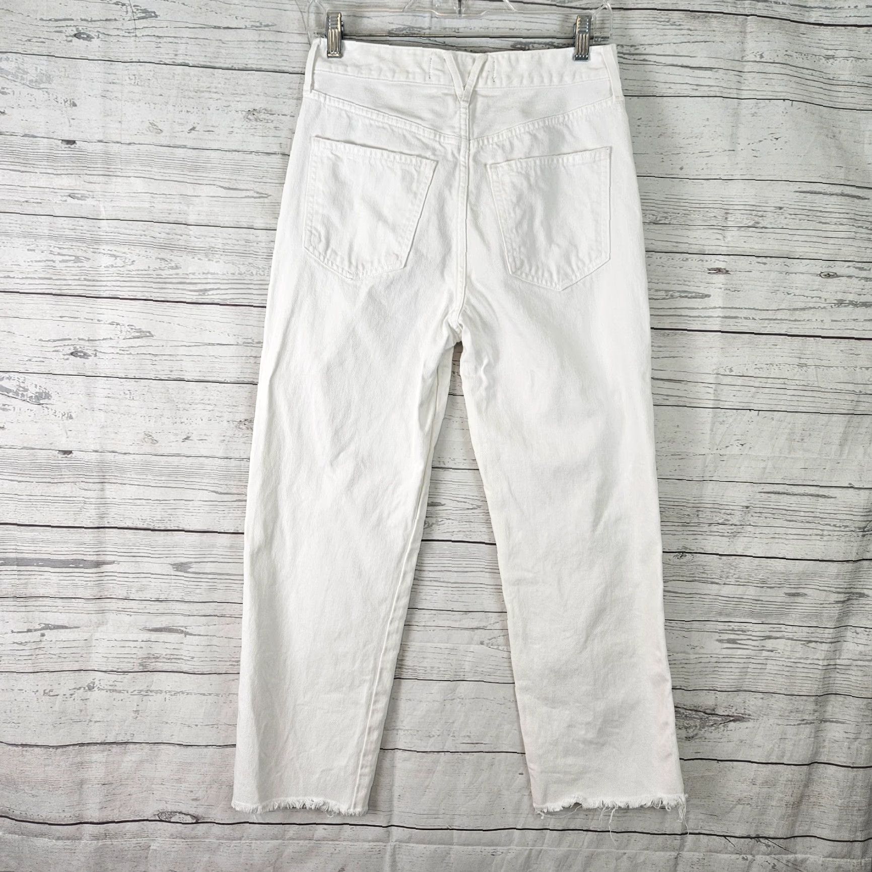 Veronica Beard **Veronica Beard Women's Size 27 White Crop Jean** User: **Veronica Beard Women's White Size 27 Crop Jean** Size 27" / US 4 / IT 40 - 3 Thumbnail