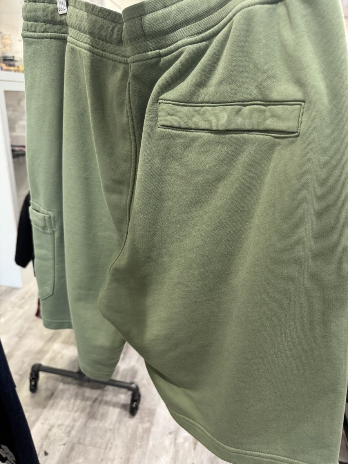 Stone Island Stone Island Bermuda Sweat Shorts Sage Size US 32 / EU 48 - 2 Thumbnail