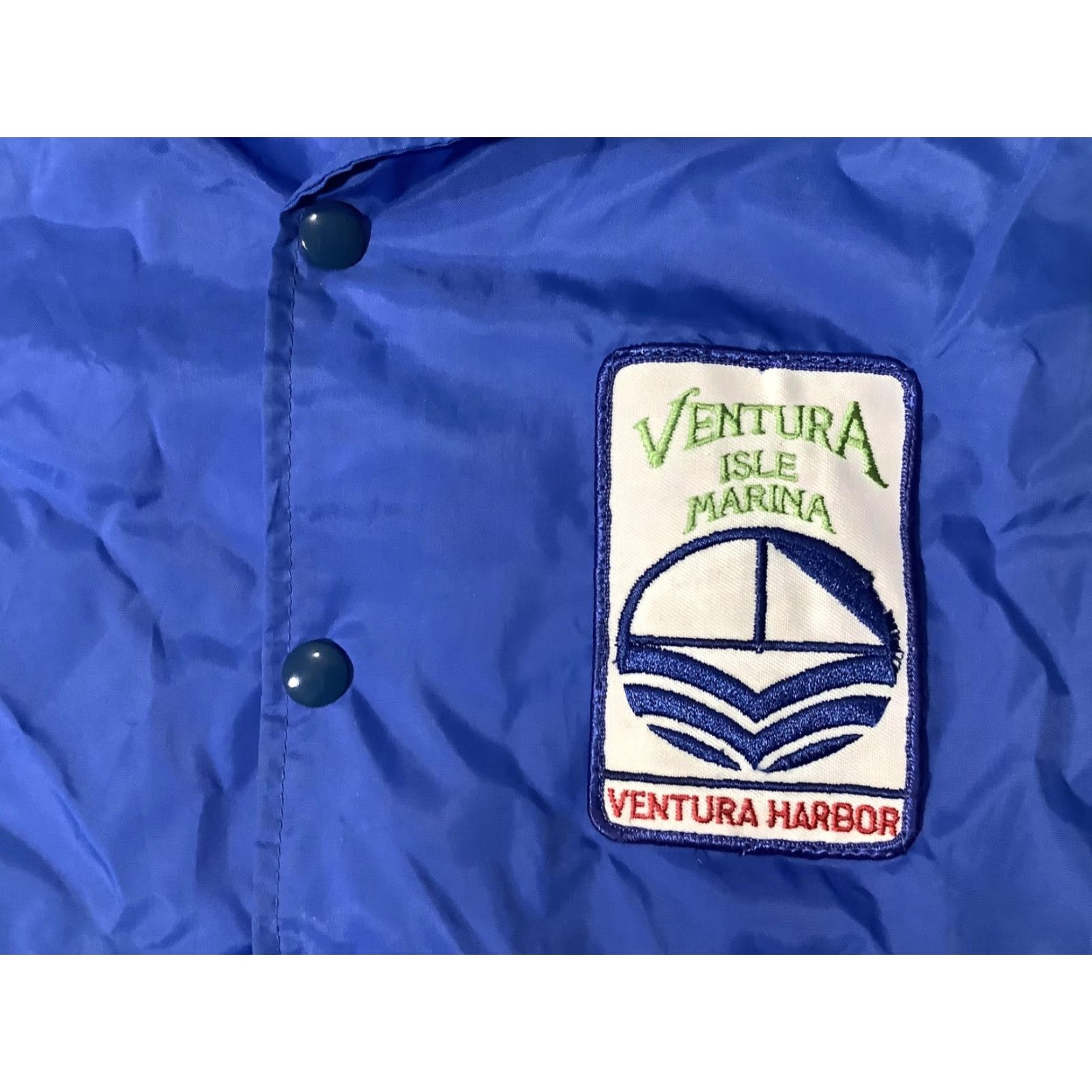 Vintage VINTAGE Nylons Jacket Mens Large Blue Windbreaker Navy Ventura Isle Marina Coach Harbor Patch Nautical Sailboat Embroidered Logo Snap Front Size US L / EU 52-54 / 3 - 5 Thumbnail