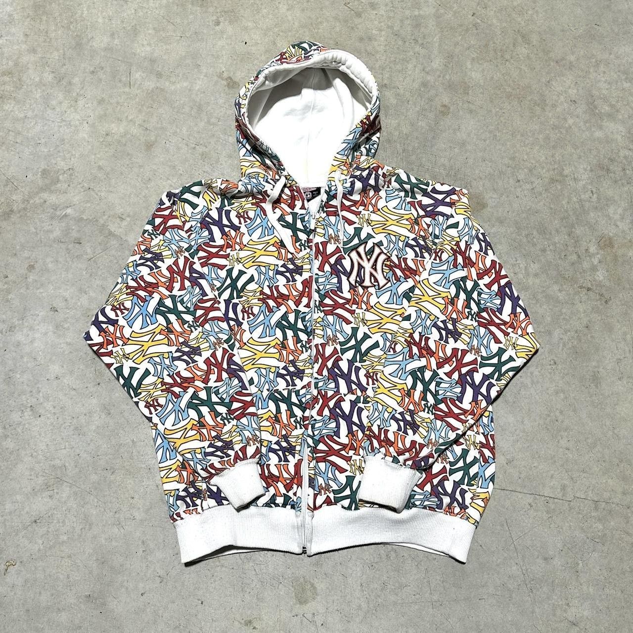 Majestic Vintage Y2K New York Yankees all over print zip up hoodie Size US L / EU 52-54 / 3 - 1 Thumbnail