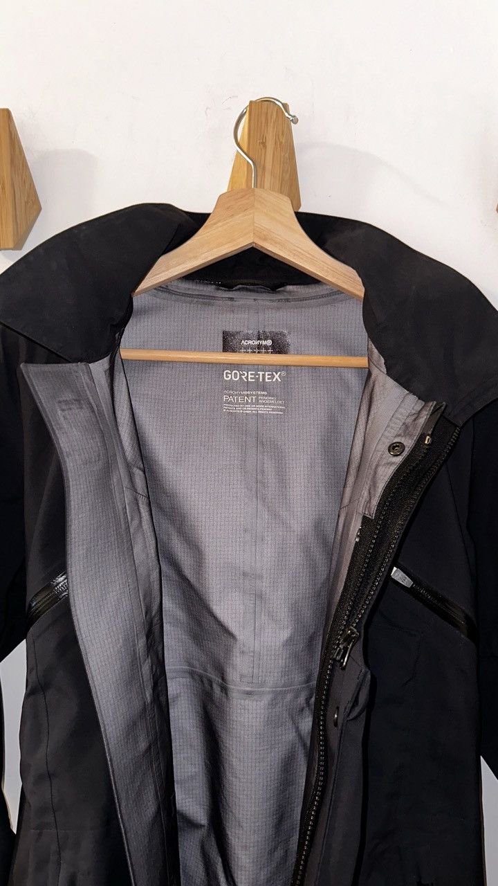 Acronym Acronym J1A-GT Size US M / EU 48-50 / 2 - 3 Thumbnail