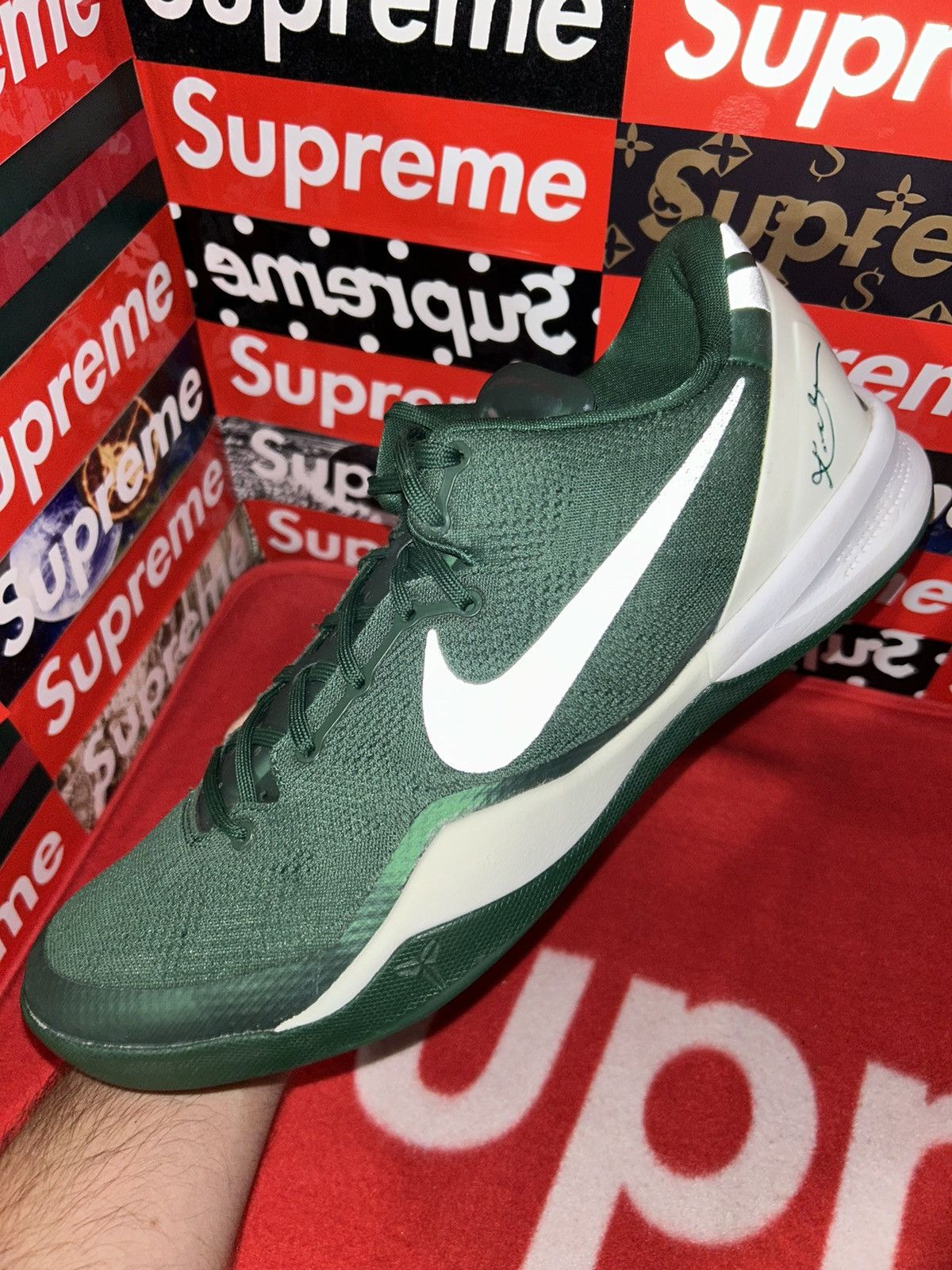Nike Nike Kobe 8 System TB ‘Gorge Green’ 599520-301 size 13 Size US 13 / EU 46 - 6 Thumbnail