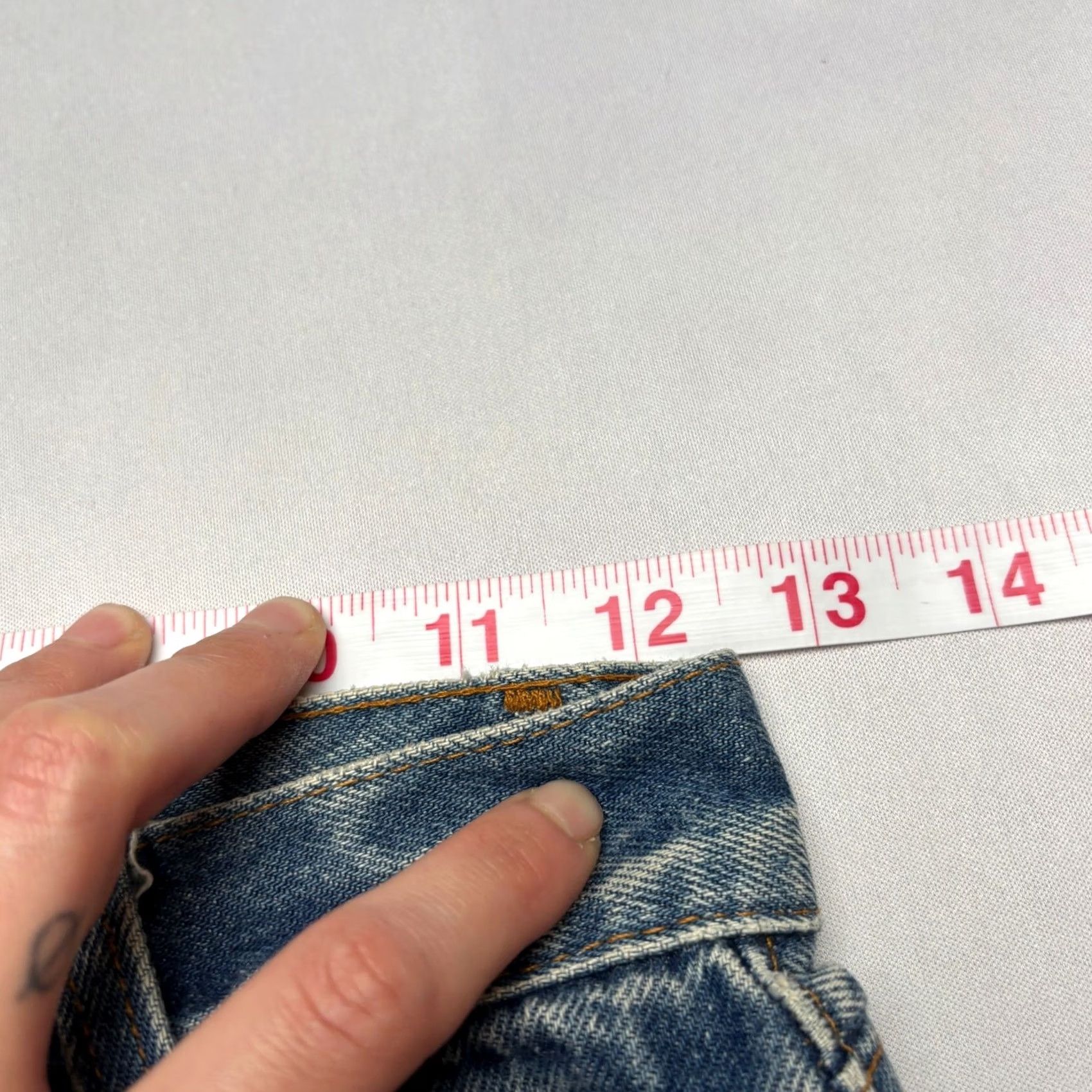 Levi's VINTAGE Levi's 701-0117 Student Fit Jeans Women 22x26 Blue Regular Straight Made in USA 80s 26x35 (22x26) Size 40" / US 18 - 6 Thumbnail