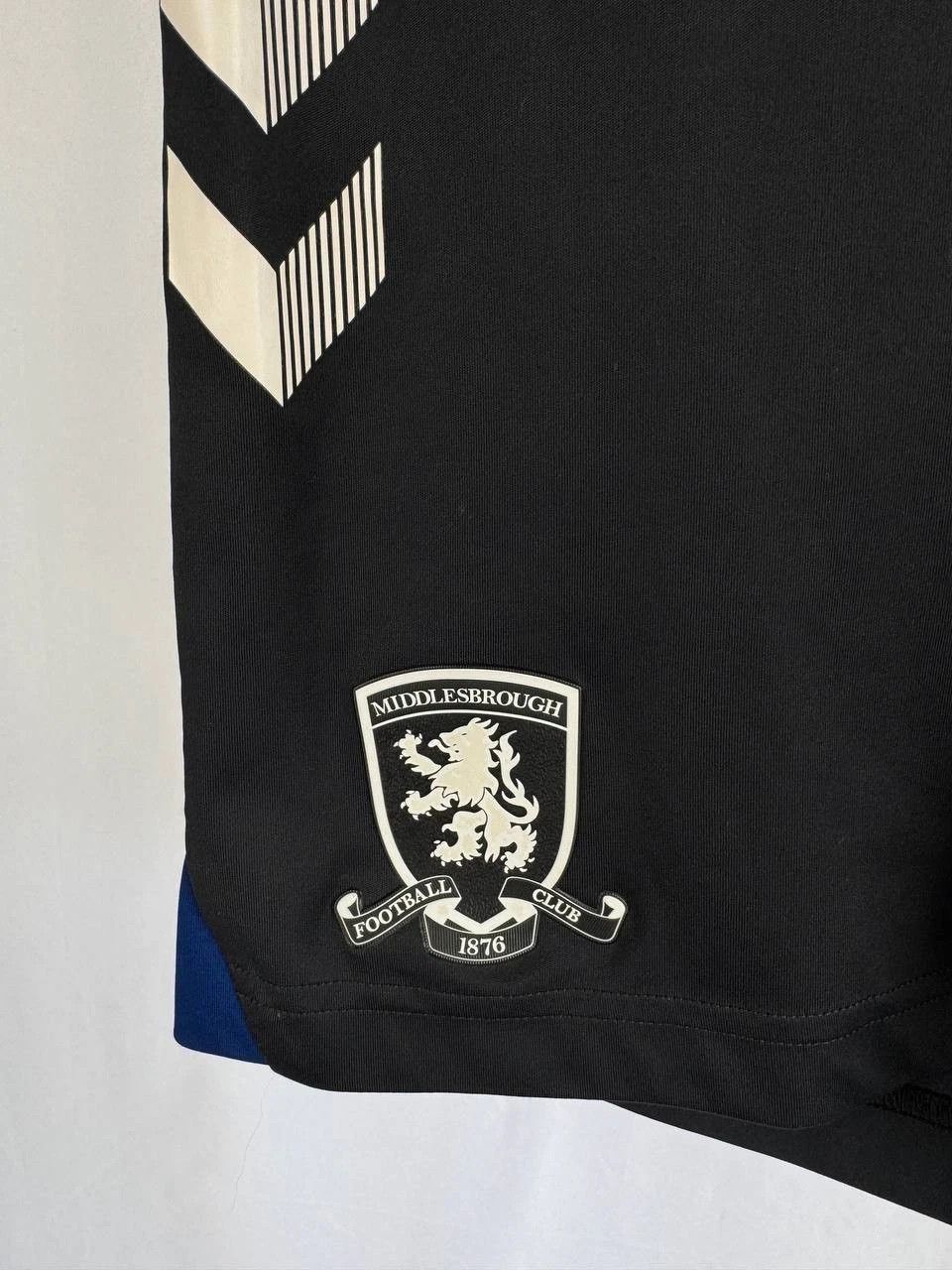 Hummel Hummel Middlesbrough Away Shorts 2022/23 Match Kit Size US 28 / EU 44 - 4 Thumbnail