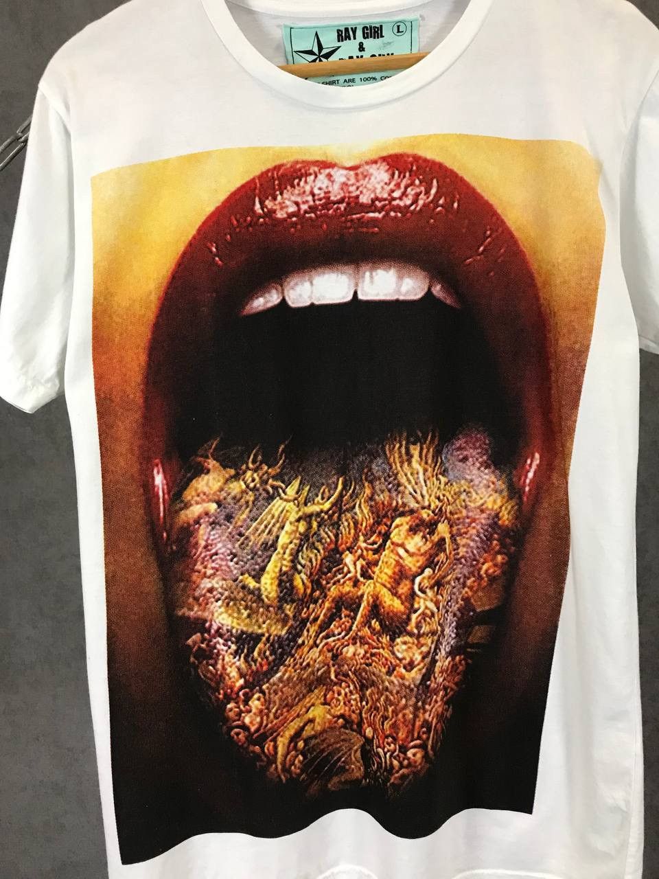 Other Ray Girl Ray Guy art tee Size US M / EU 48-50 / 2 - 3 Thumbnail
