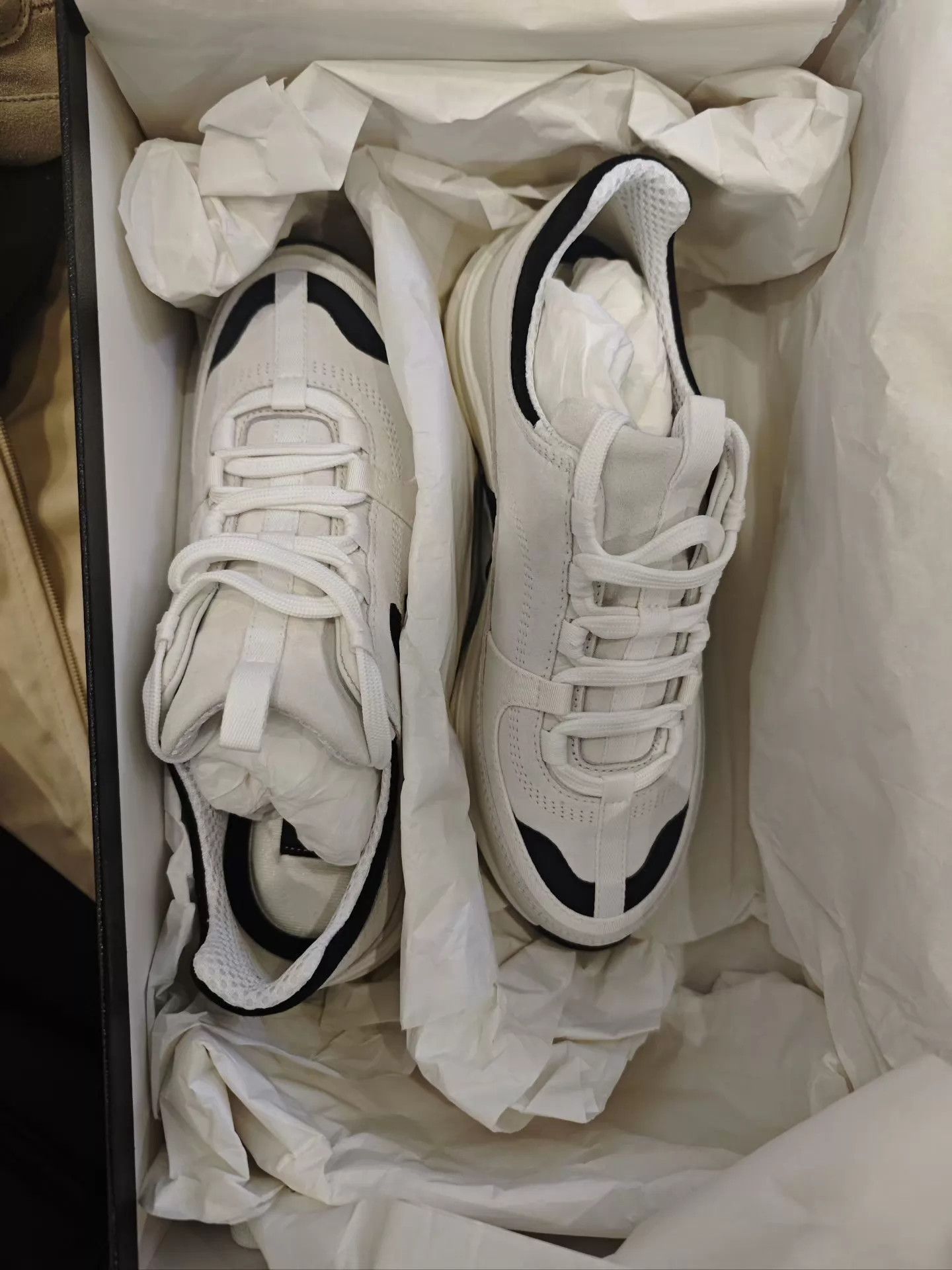 Chanel Chanel Leather Sneakers White 35 New Size US 4.5 / IT 34.5 - 6 Thumbnail