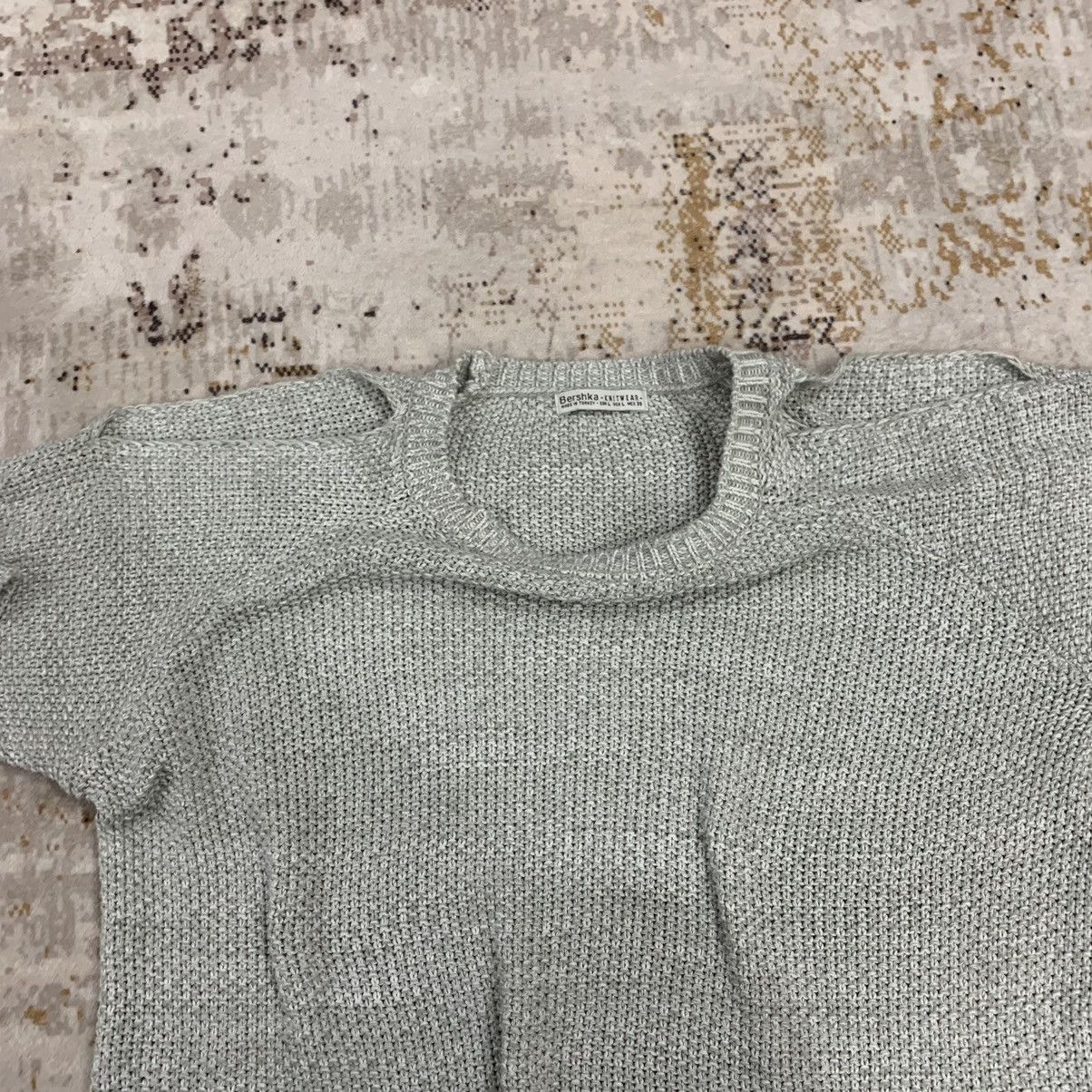 Bershka Bershka oversized knitted sweater in grey Size US L / EU 52-54 / 3 - 6 Thumbnail