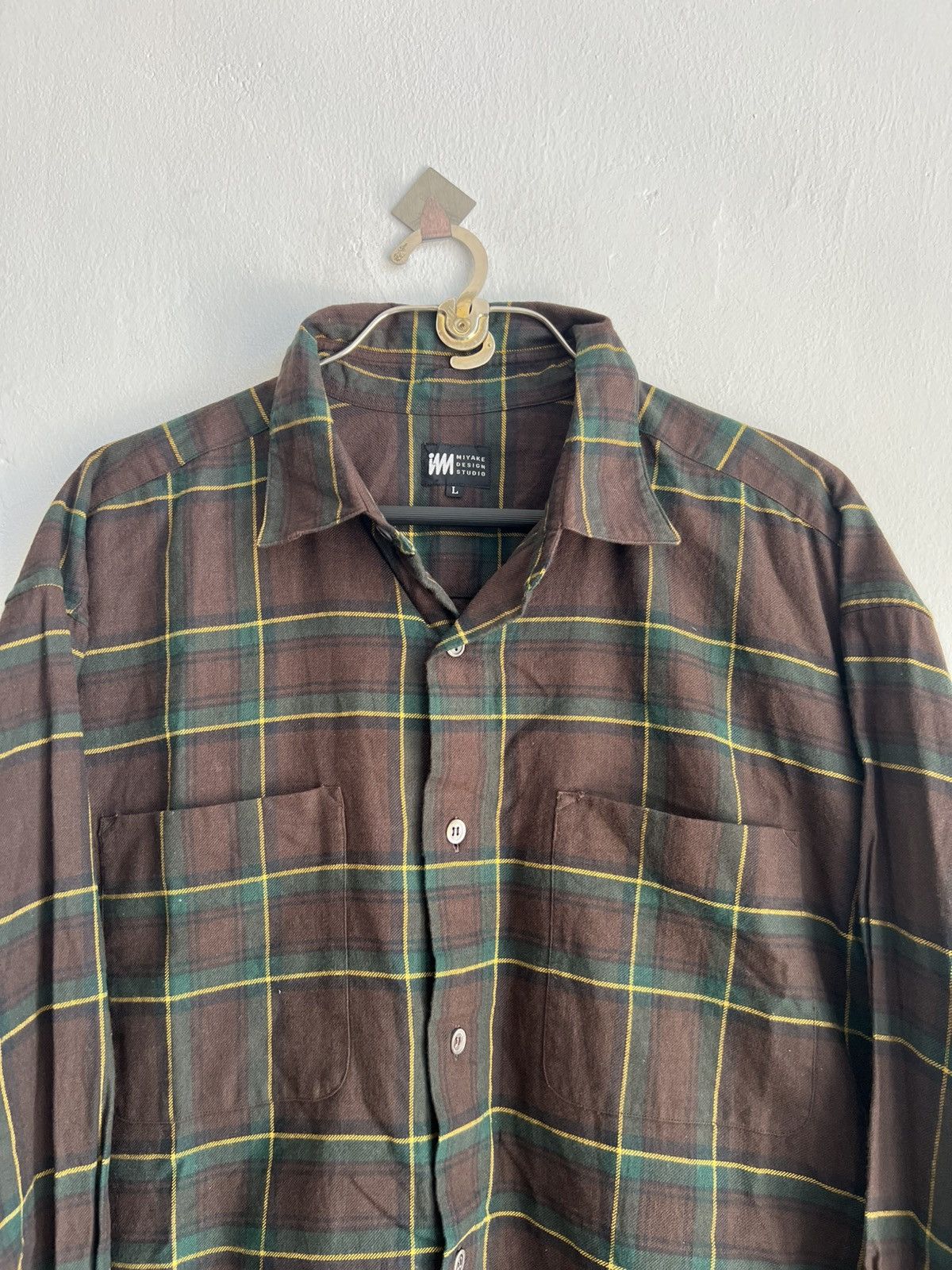 Issey Miyake 1980s Issey Miyake Men Shadow Plaid Oversized B/D Shirt Size US L / EU 52-54 / 3 - 4 Thumbnail