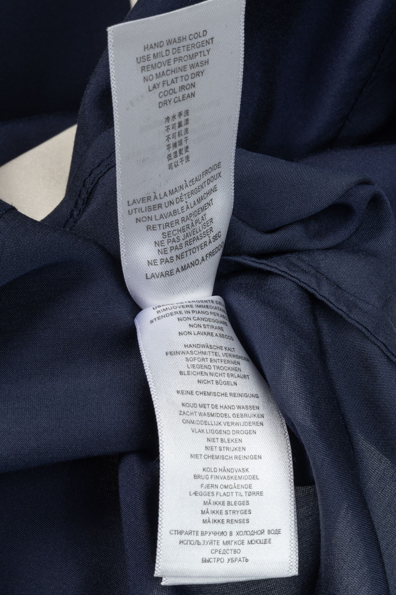 Burberry Burberry Navy Rayon Tie-Neck Long-Sleeve Blouse Size S / US 4 / IT 40 - 9 Thumbnail