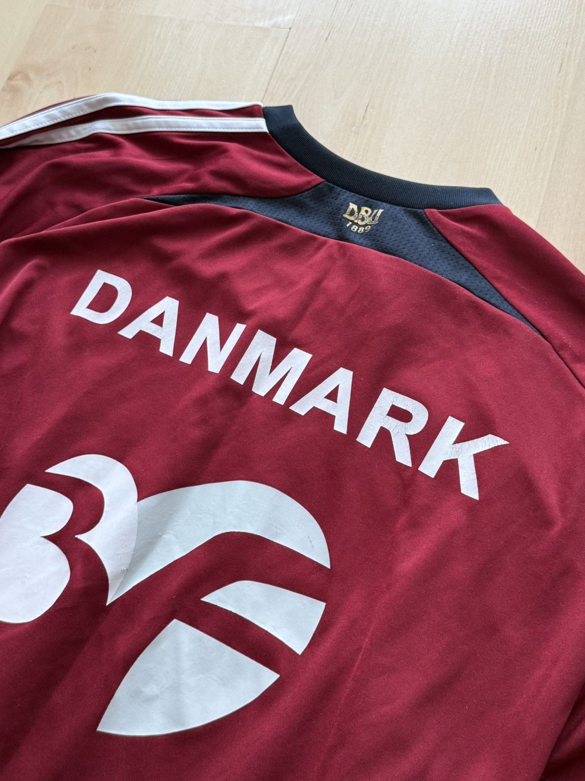 Adidas 2009/10 Adidas Denmark Home soccer jersey football tshirt Size US L / EU 52-54 / 3 - 9 Thumbnail