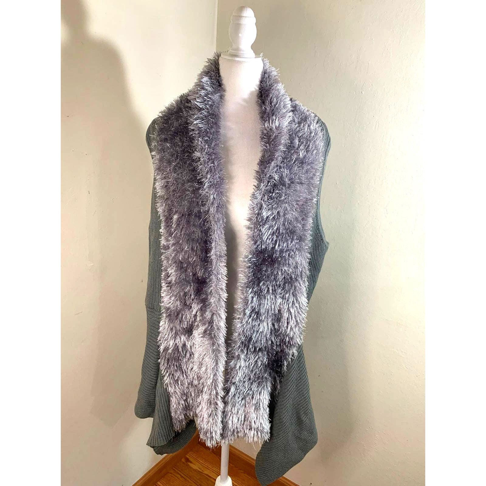 Other Lauren Michelle Faux Fur Vest (onesize) Size ONE SIZE - 1 Thumbnail
