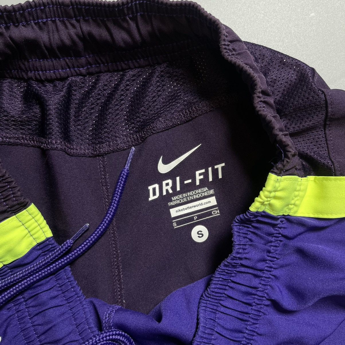 Nike × Vintage MANCHESTER CITY NIKE 2014/2015 FOOTBALL THIRD SHORTS #21 Size US 31 - 5 Thumbnail