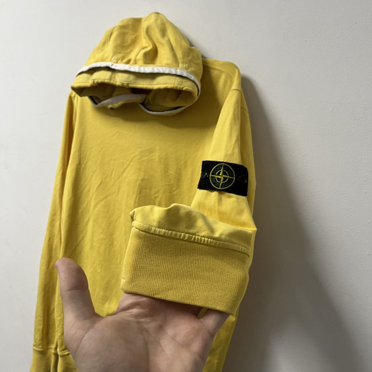 Stone Island Stone Island Hoodie Yellow Size L Size US L / EU 52-54 / 3 - 9 Thumbnail