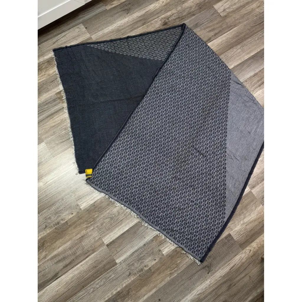 Fendi Fendi monogram scarf Measurements: 190x70cm Size ONE SIZE - 2 Thumbnail