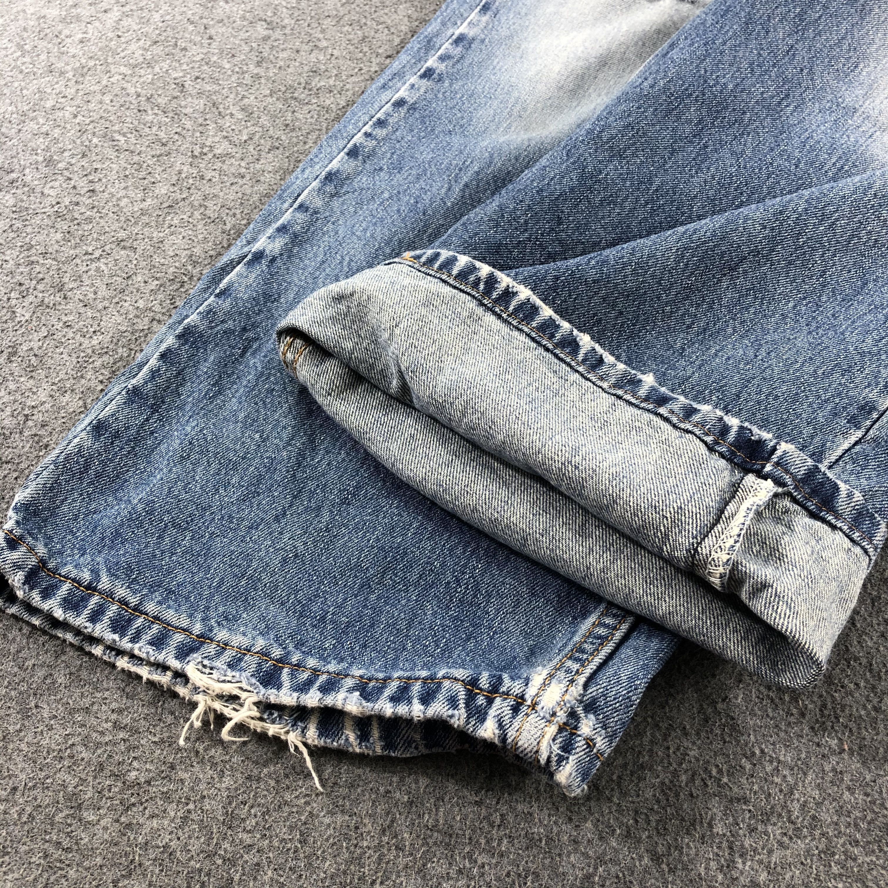 Levi's Vintage Blue Wash Levis 569 Jeans-J2470 Size US 35 - 7 Thumbnail