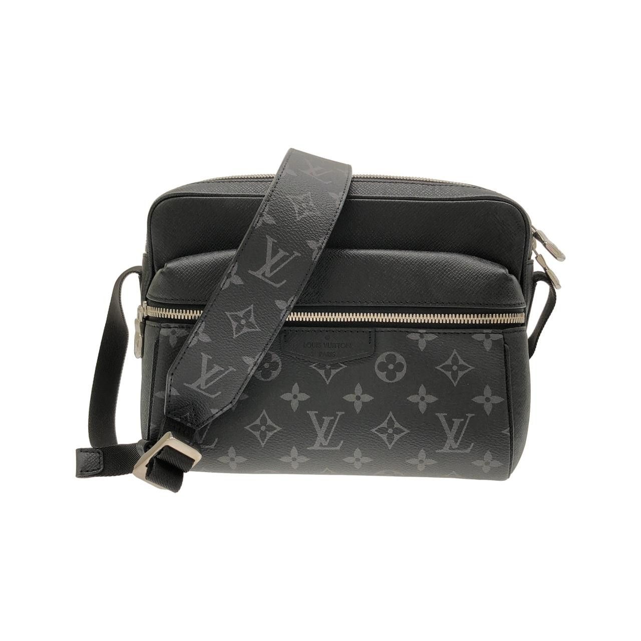 Louis Vuitton Louis Vuitton Louis Vuitton Taiga Rama Outdoor Messenger Shoulder Bag Textile Shoulder Bag M30233 DUTY FREE for USA Size ONE SIZE - 1 Thumbnail