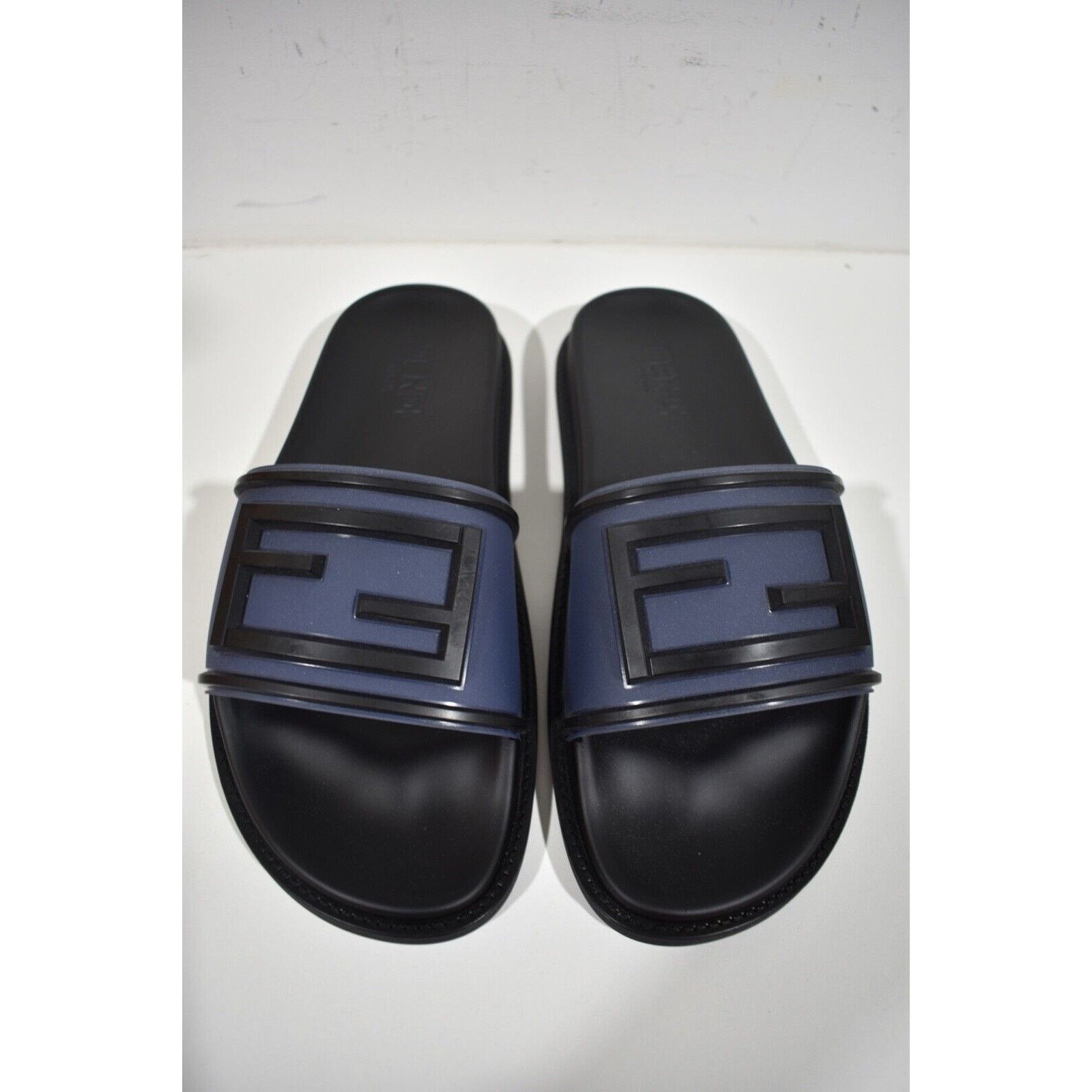Fendi Fendi Mens Baguette Rubber Flat Sandal Flip Flop UK 7 US 8 Size US 8 / EU 41 - 8 Thumbnail