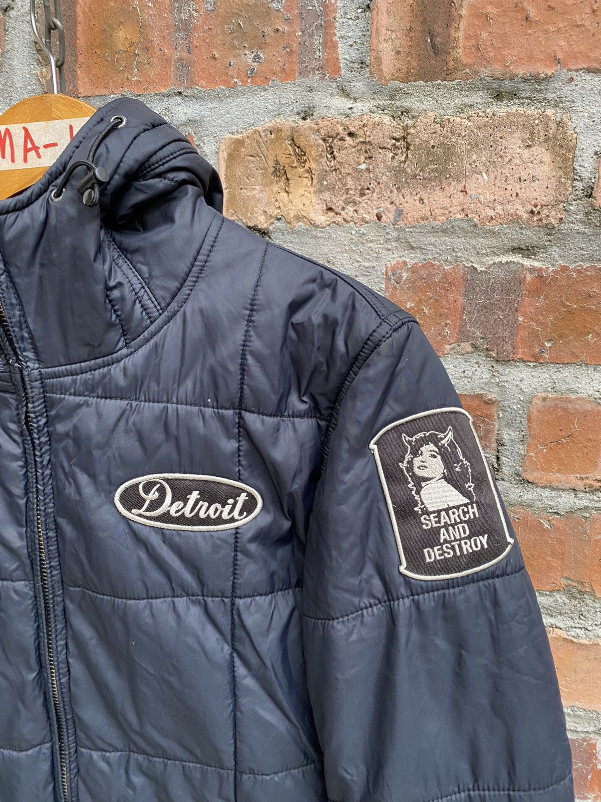 Hysteric Glamour 1990s Hysteric Down puffer Search and destroy Jacket Size US S / EU 44-46 / 1 - 5 Thumbnail