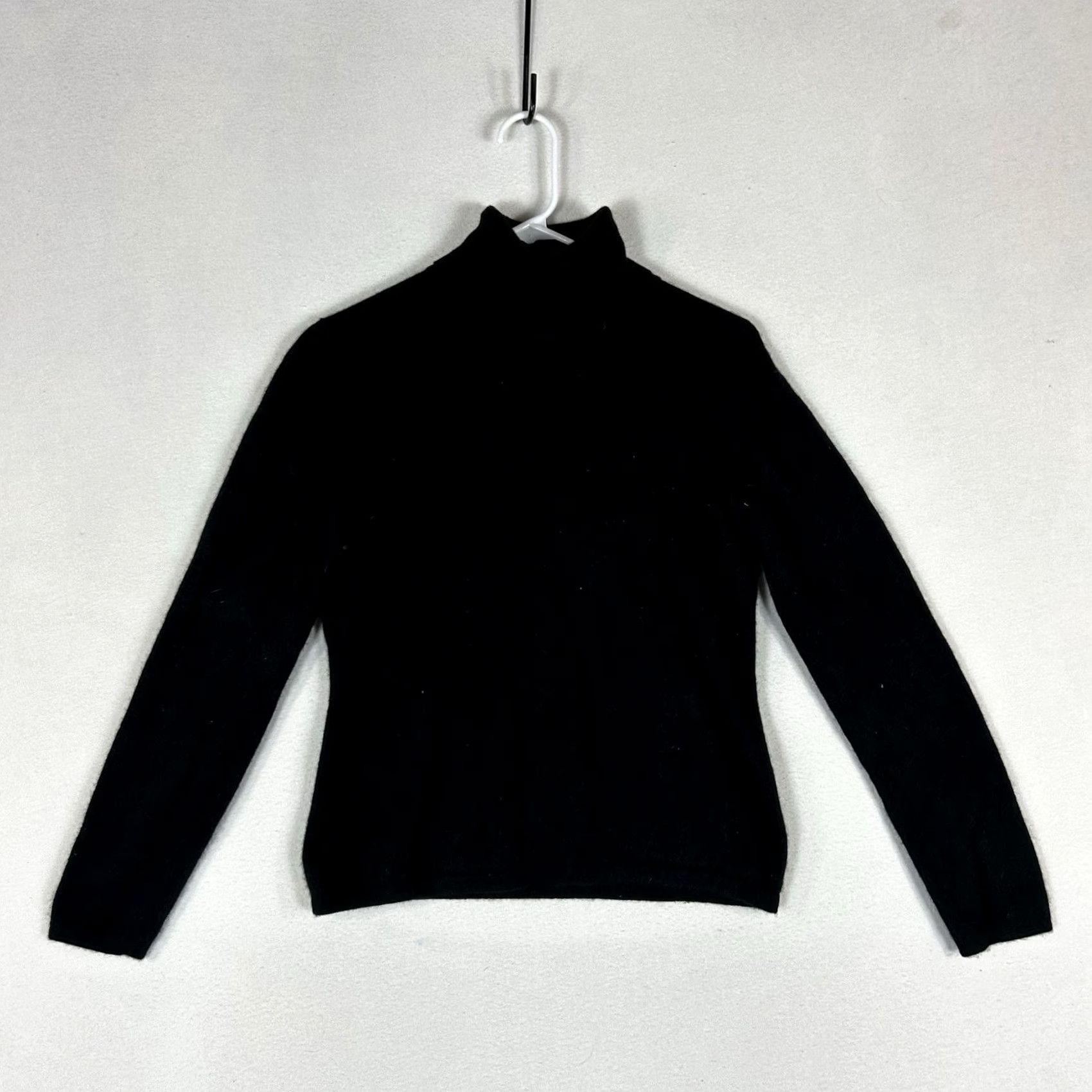 Vintage VINTAGE CH Classics Cashmere Turtleneck Sweater Women's Petite Medium PM Black FLAWED Size M / US 6-8 / IT 42-44 - 2 Thumbnail