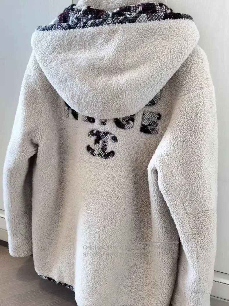 Chanel Chanel Fur all-in-one jacket Size XXS / US 00 / IT 34 - 3 Thumbnail