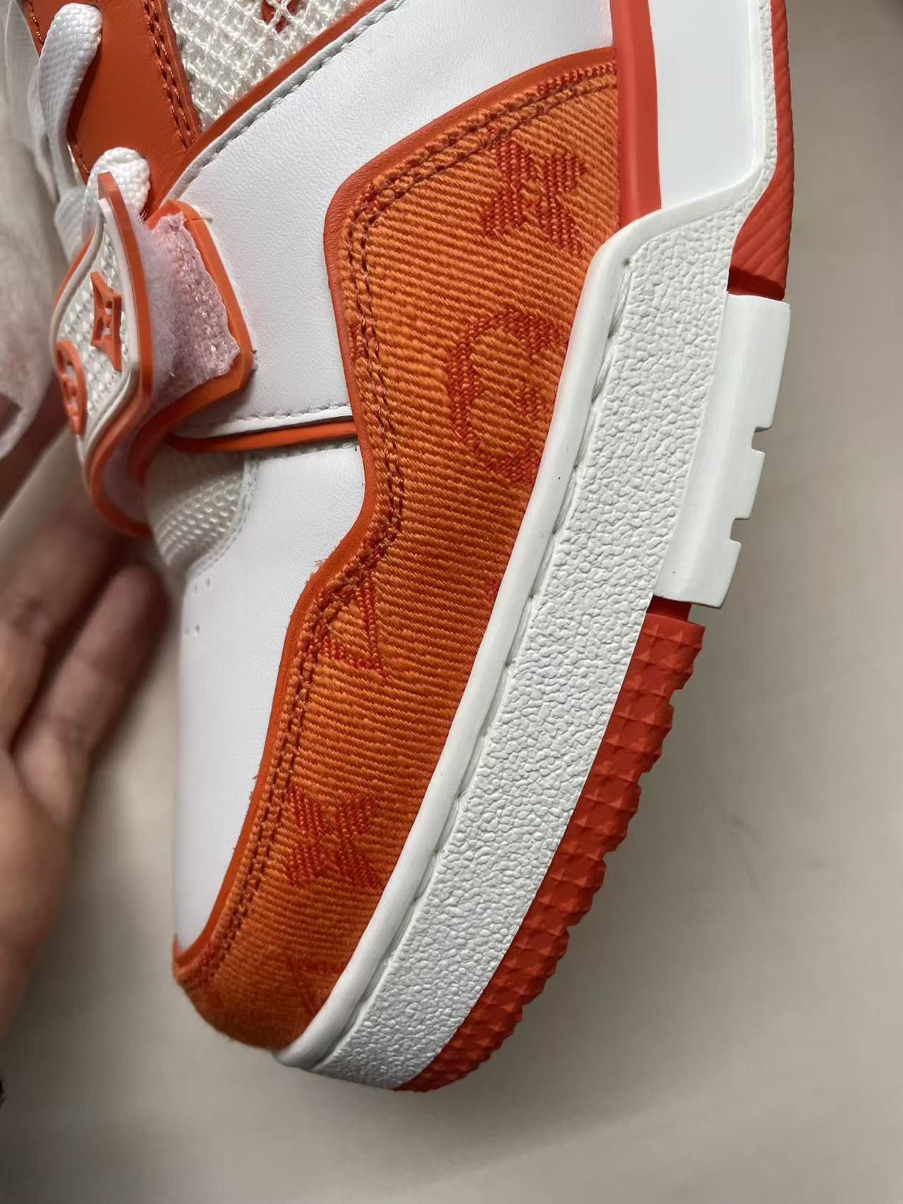 Louis Vuitton Louis Vuitton Orange Monogram Trainer Sneakers Size US 9 / IT 39 - 9 Thumbnail