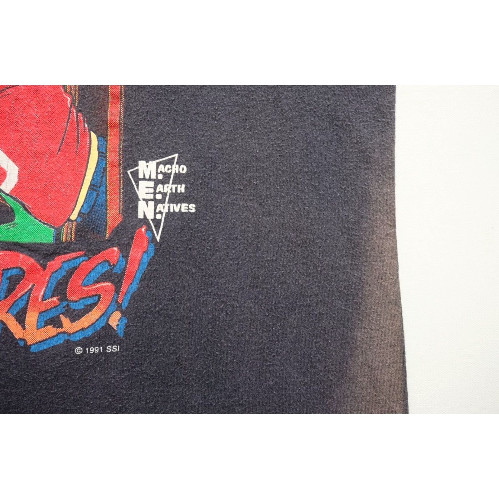 NFL VINTAGE 90s FOOTBALL SEASON NIGHTMARES 1991 BLACK T-SHIRT SZ M NFL Men Short Sleeve Crew Neck Cotton Size US M / EU 48-50 / 2 - 4 Thumbnail