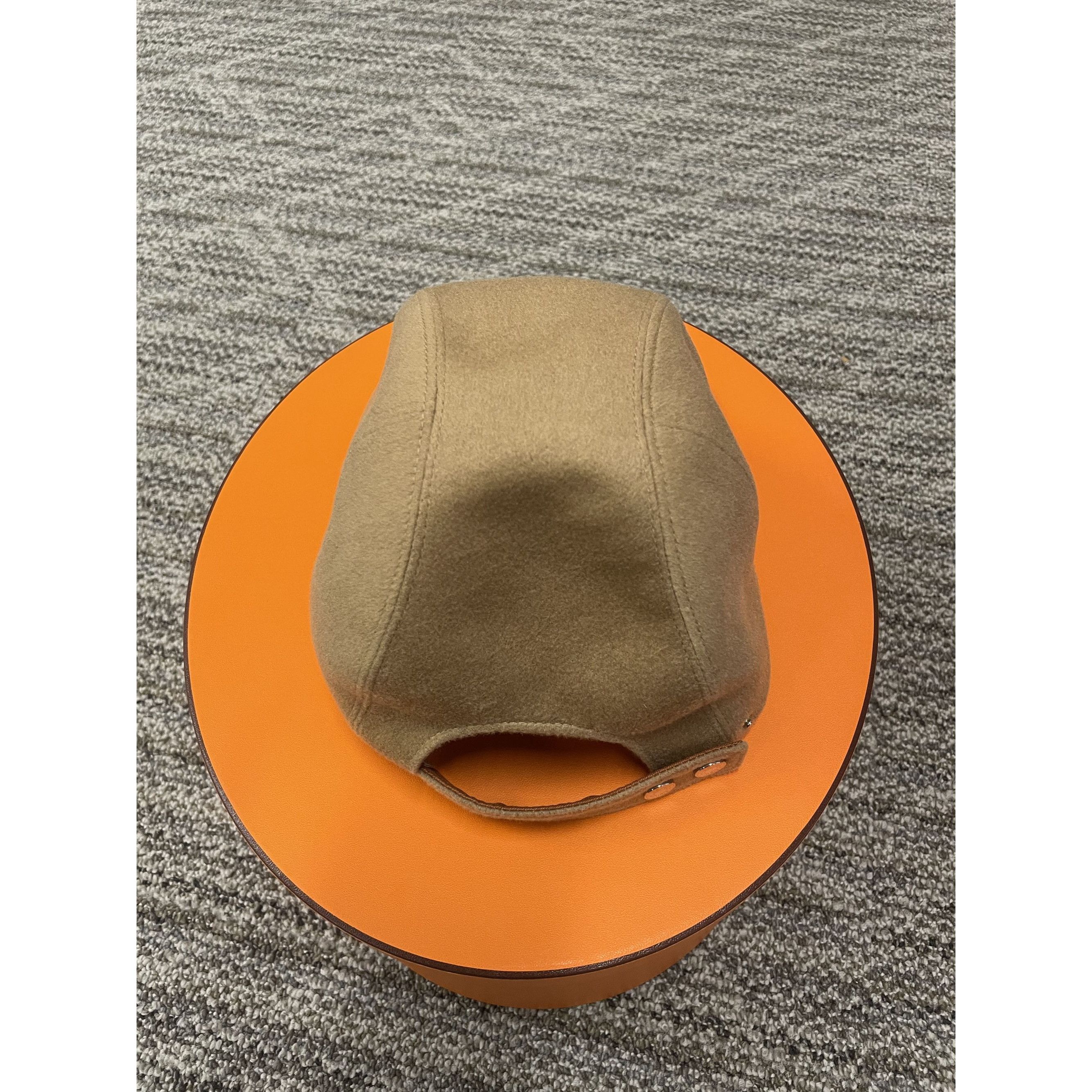 Hermes Hermes Beige Wool & Silk Adjustable Cap With Embroidered Log Size ONE SIZE - 3 Thumbnail
