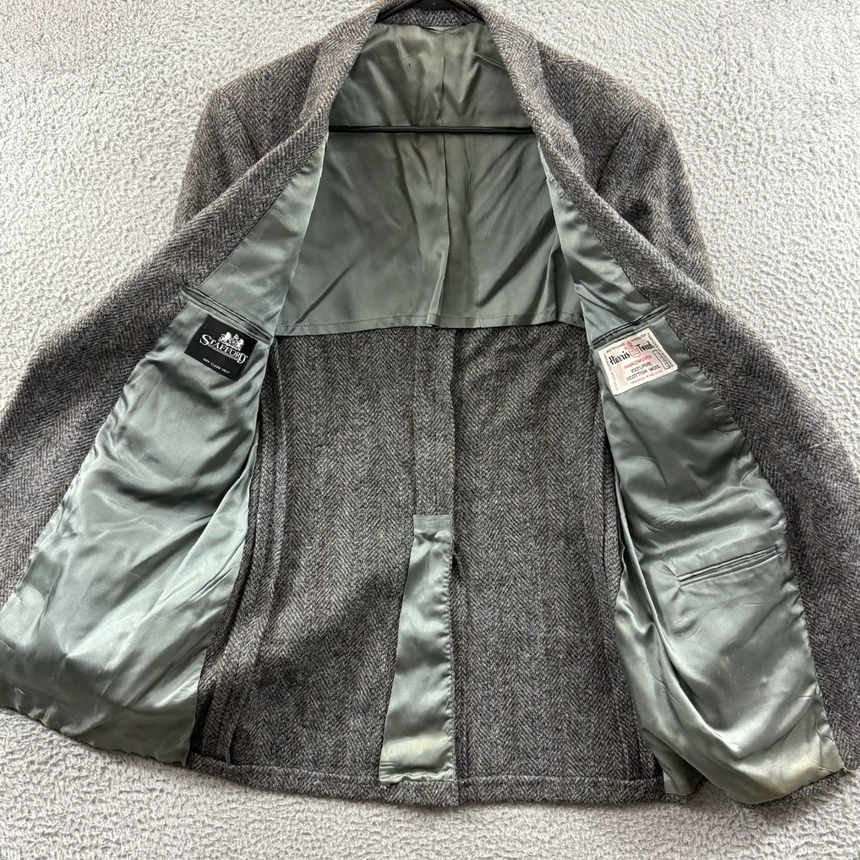 Harris Tweed VINTAGE Harris Tweed Blazer Men 40L Gray Wool Coat 3-Button Notch Lapel Herringbone Regular Fit Vintage Size 40R - 7 Thumbnail