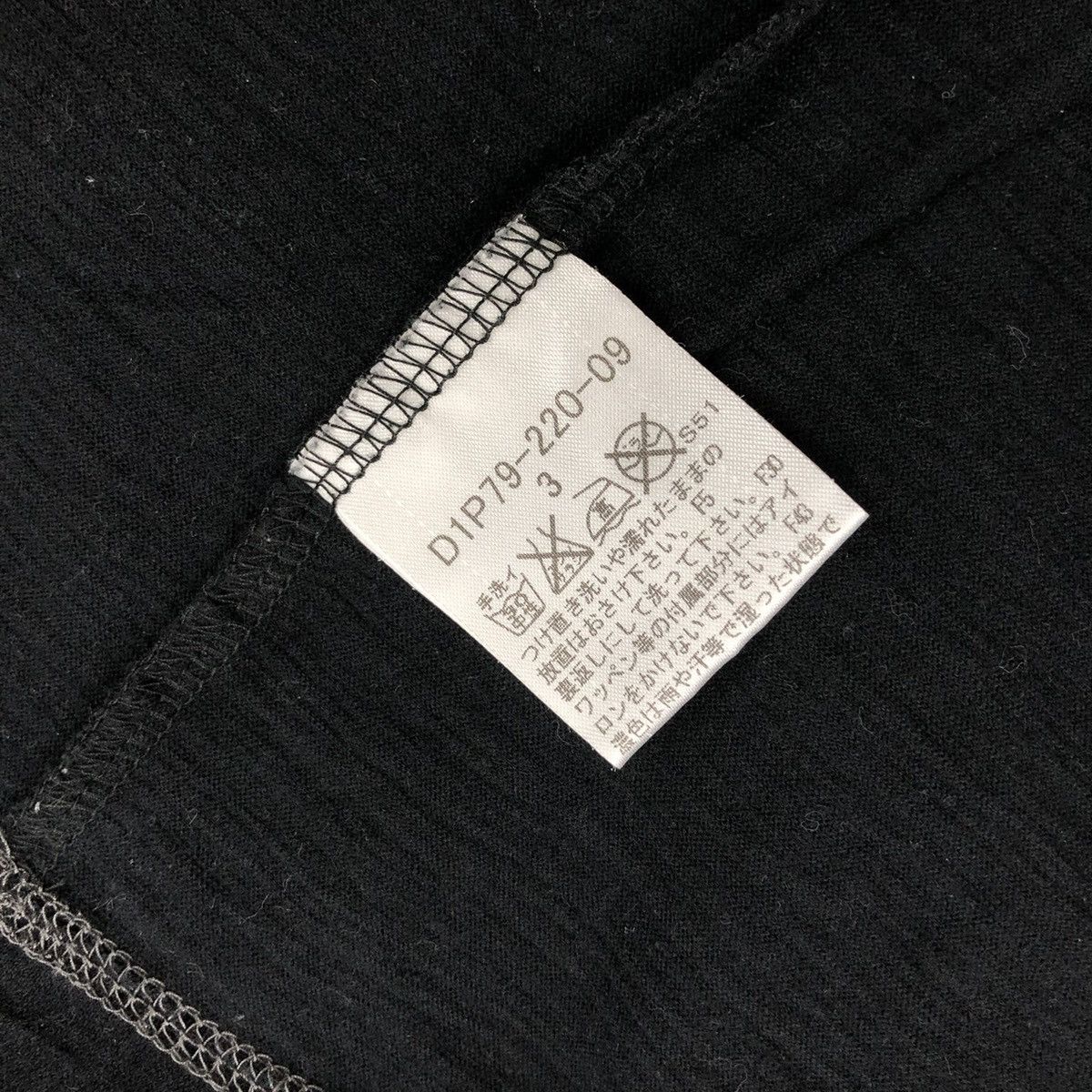 Black Label × Burberry × Designer Vintage Burberry Black Label Small Logo Long Sleeve Tee Size US M / EU 48-50 / 2 - 7 Thumbnail