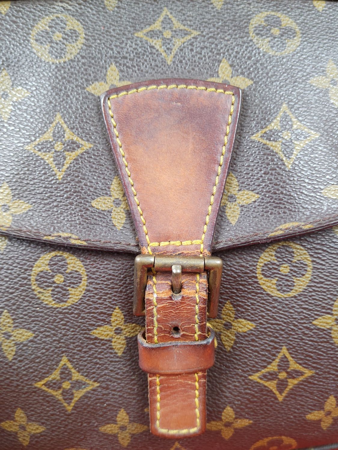 Louis Vuitton LV Louis Vuitton monogram Crossbody sling Bag #SB006DLL Size ONE SIZE - 4 Thumbnail
