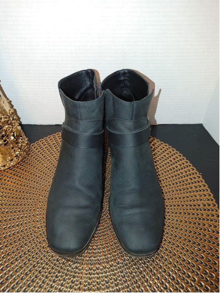 Lucky Brand Lucky Brand Boots size 8 1/2 Size US 8.5 / IT 38.5 - 1 Thumbnail