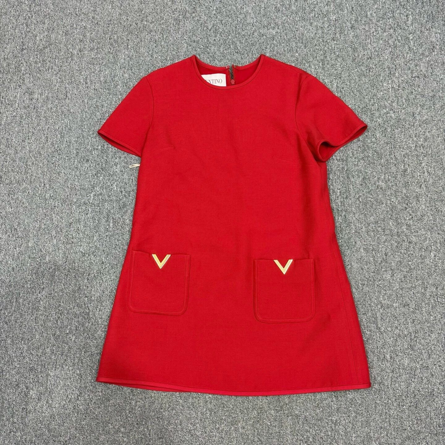 Valentino Valentino 25 SS VLOGO pocket red silk wool dress Size M / US 6-8 / IT 42-44 - 1 Thumbnail